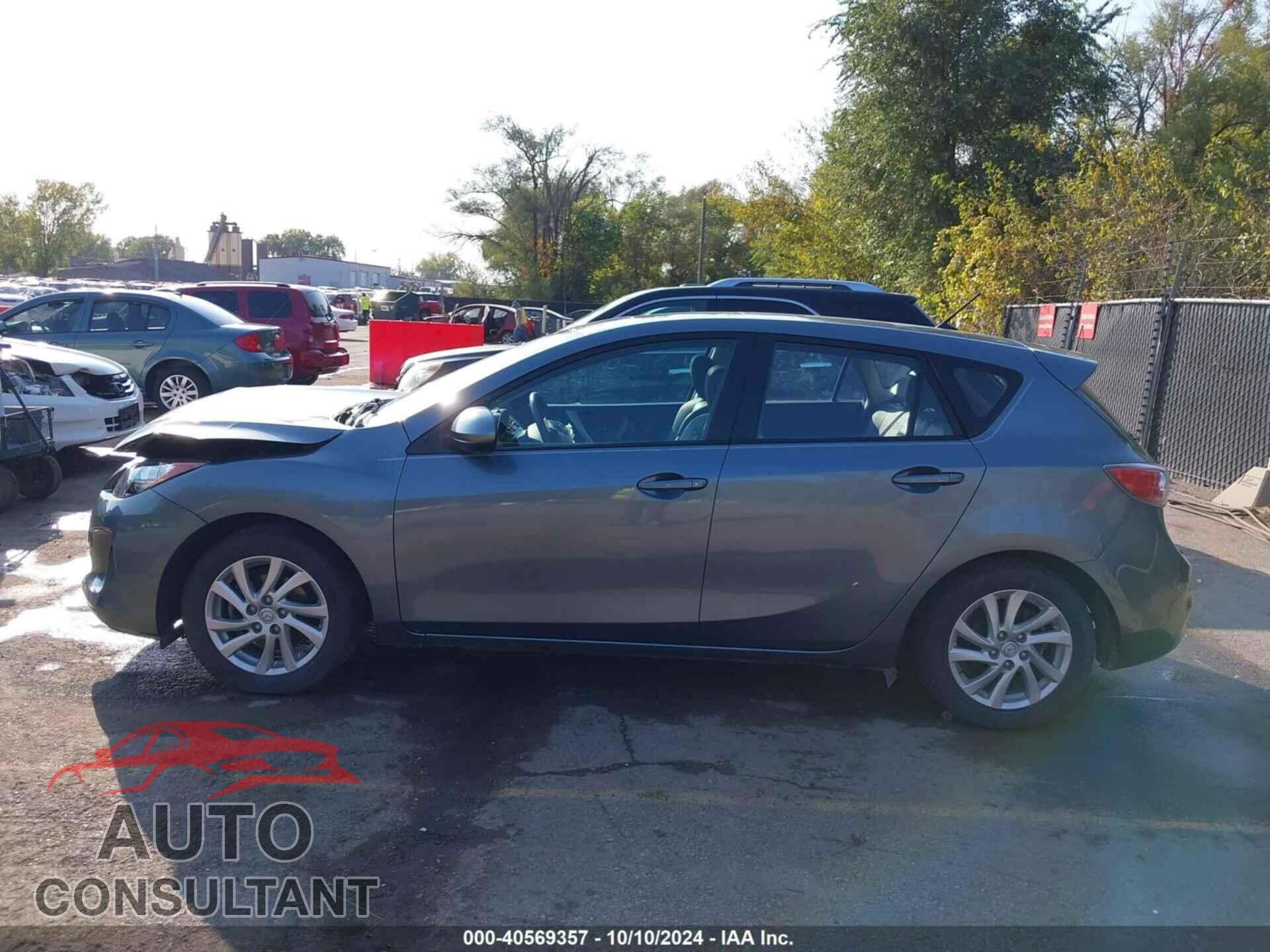 MAZDA MAZDA3 2012 - JM1BL1M77C1663755
