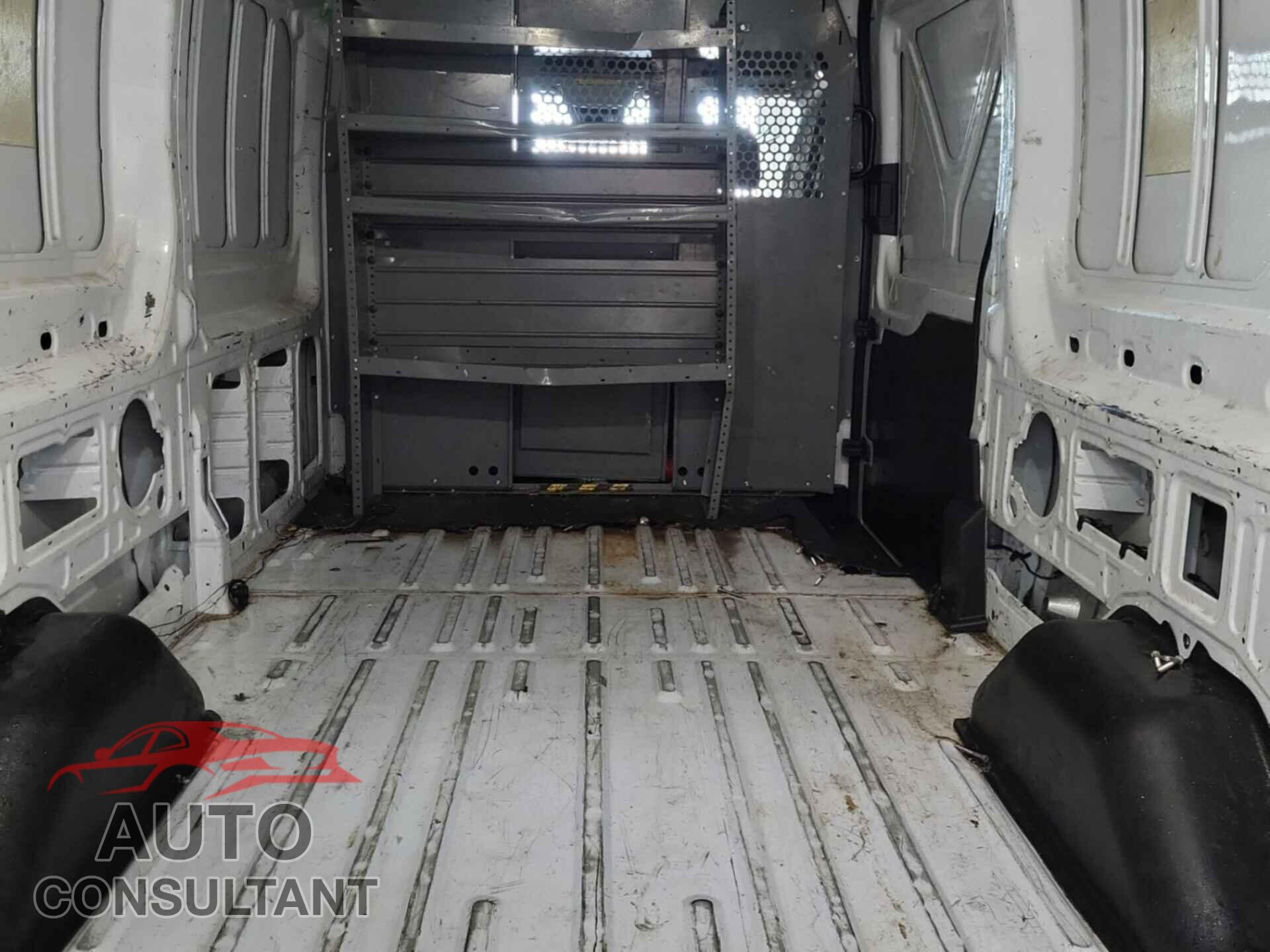 FORD TRANSIT 2018 - 1FTYR2CM8JKB55307
