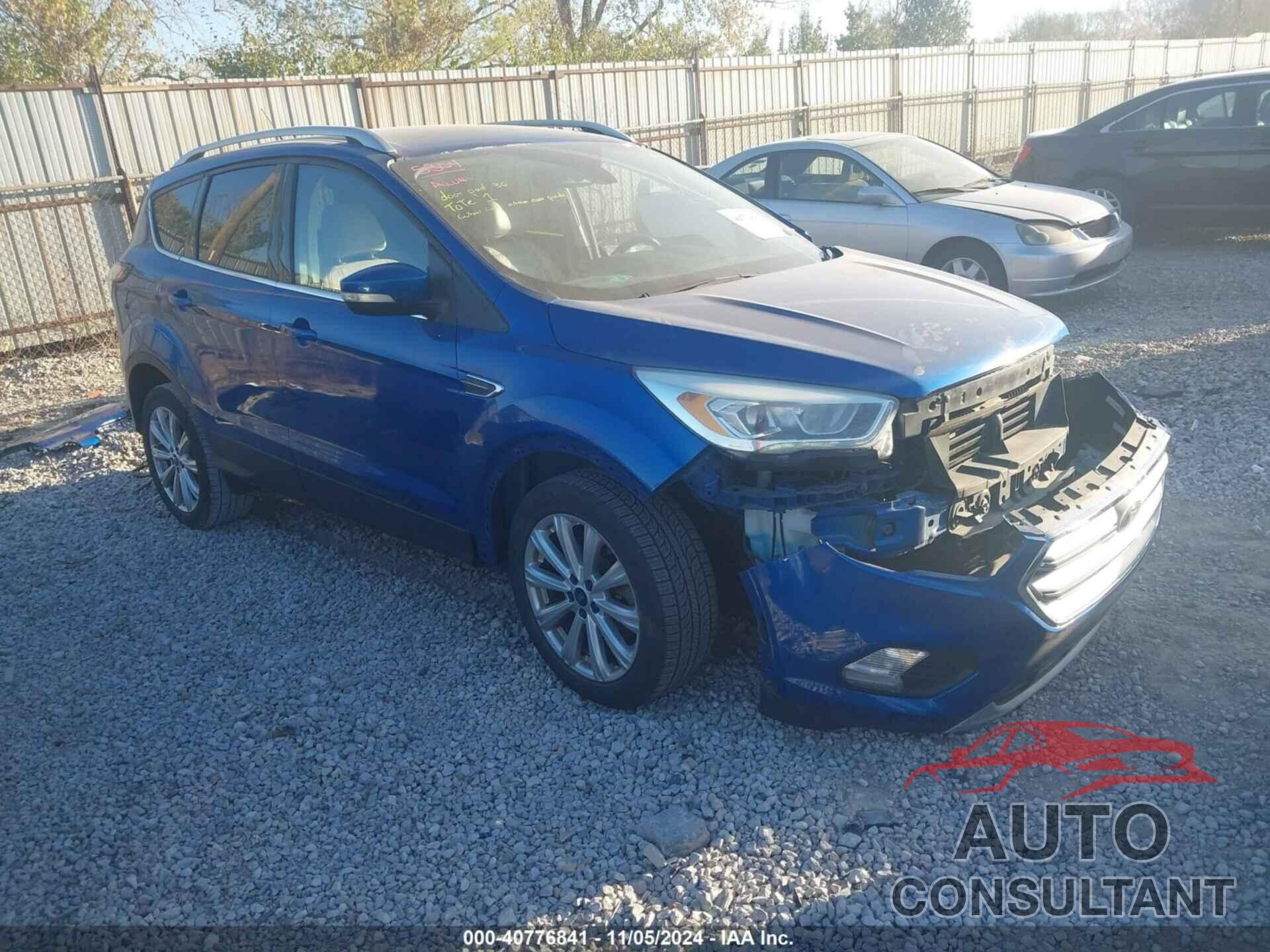 FORD ESCAPE 2017 - 1FMCU0J95HUB39913