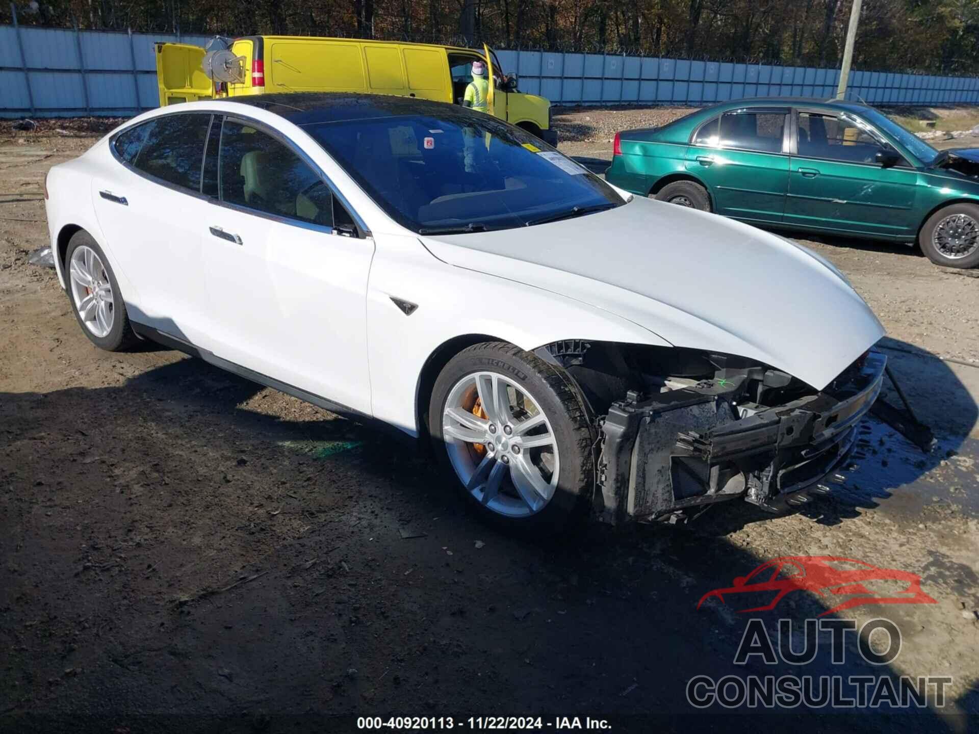 TESLA MODEL S 2015 - 5YJSA1S26FF084796