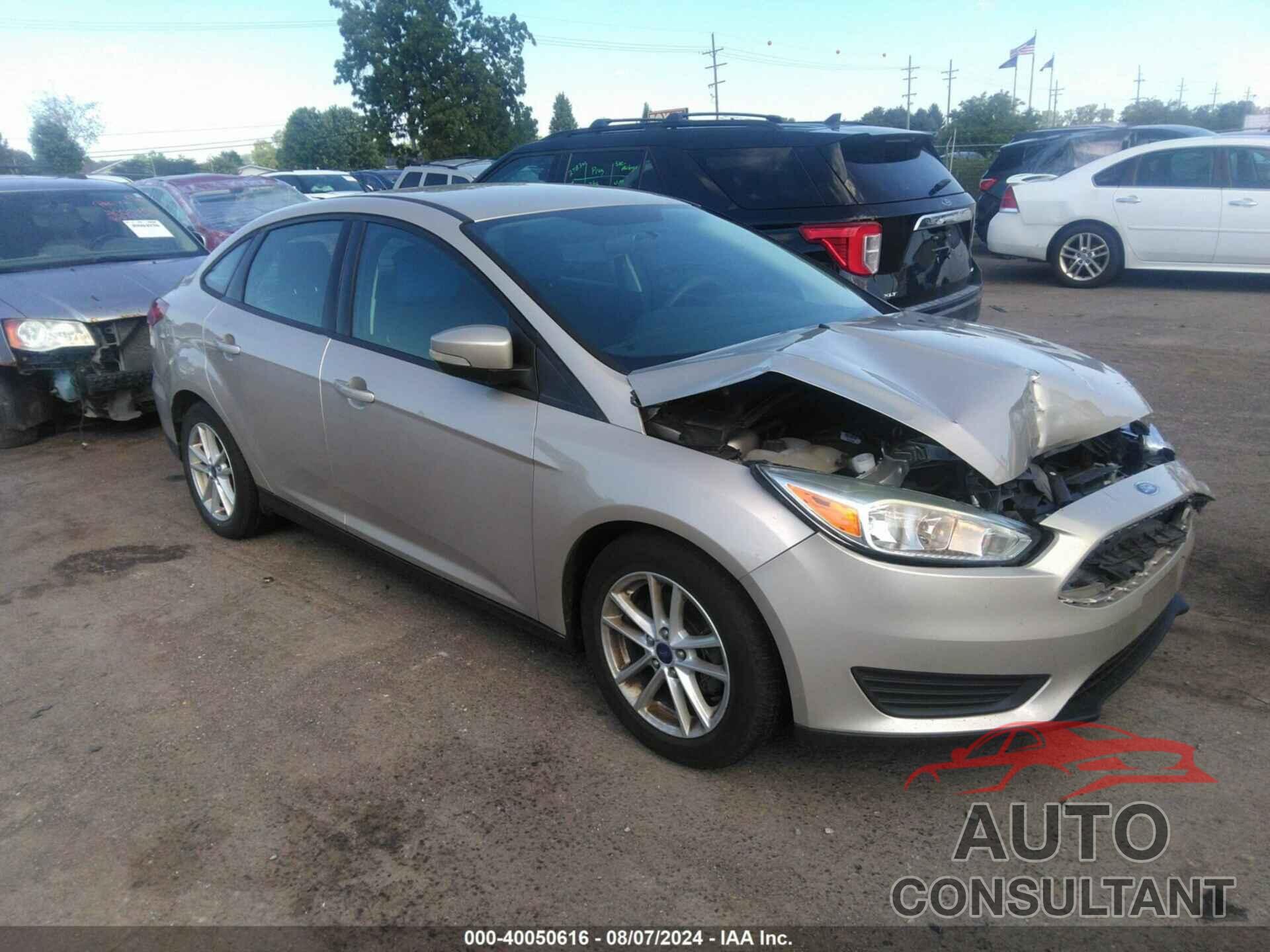 FORD FOCUS 2017 - 1FADP3F22HL276252