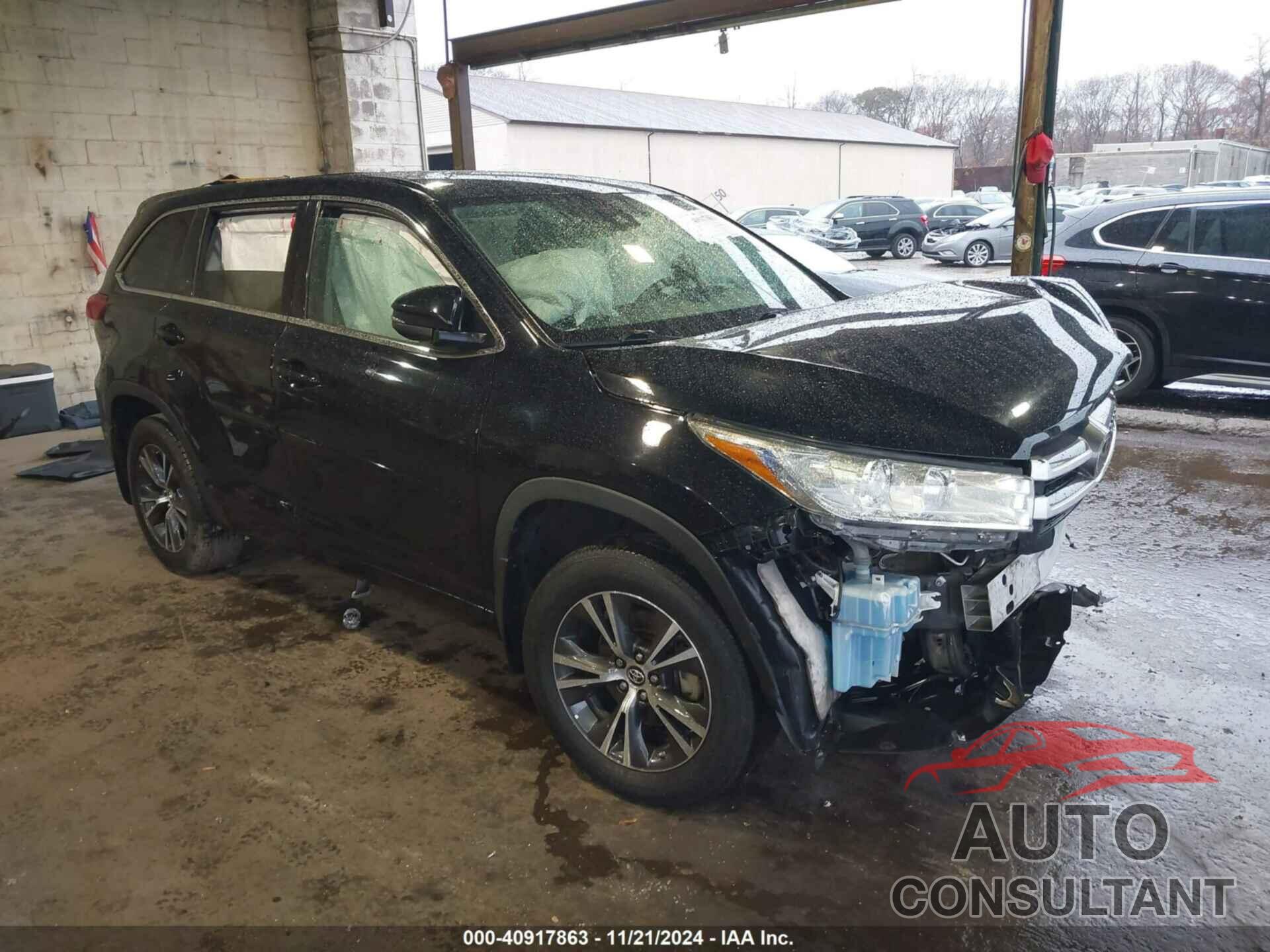 TOYOTA HIGHLANDER 2018 - 5TDBZRFH3JS885549