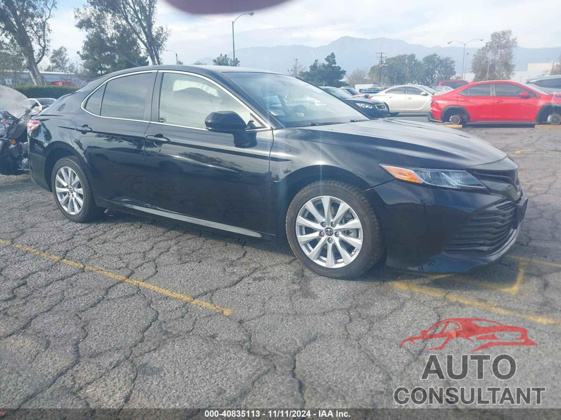 TOYOTA CAMRY 2018 - JTNB11HK0J3049731