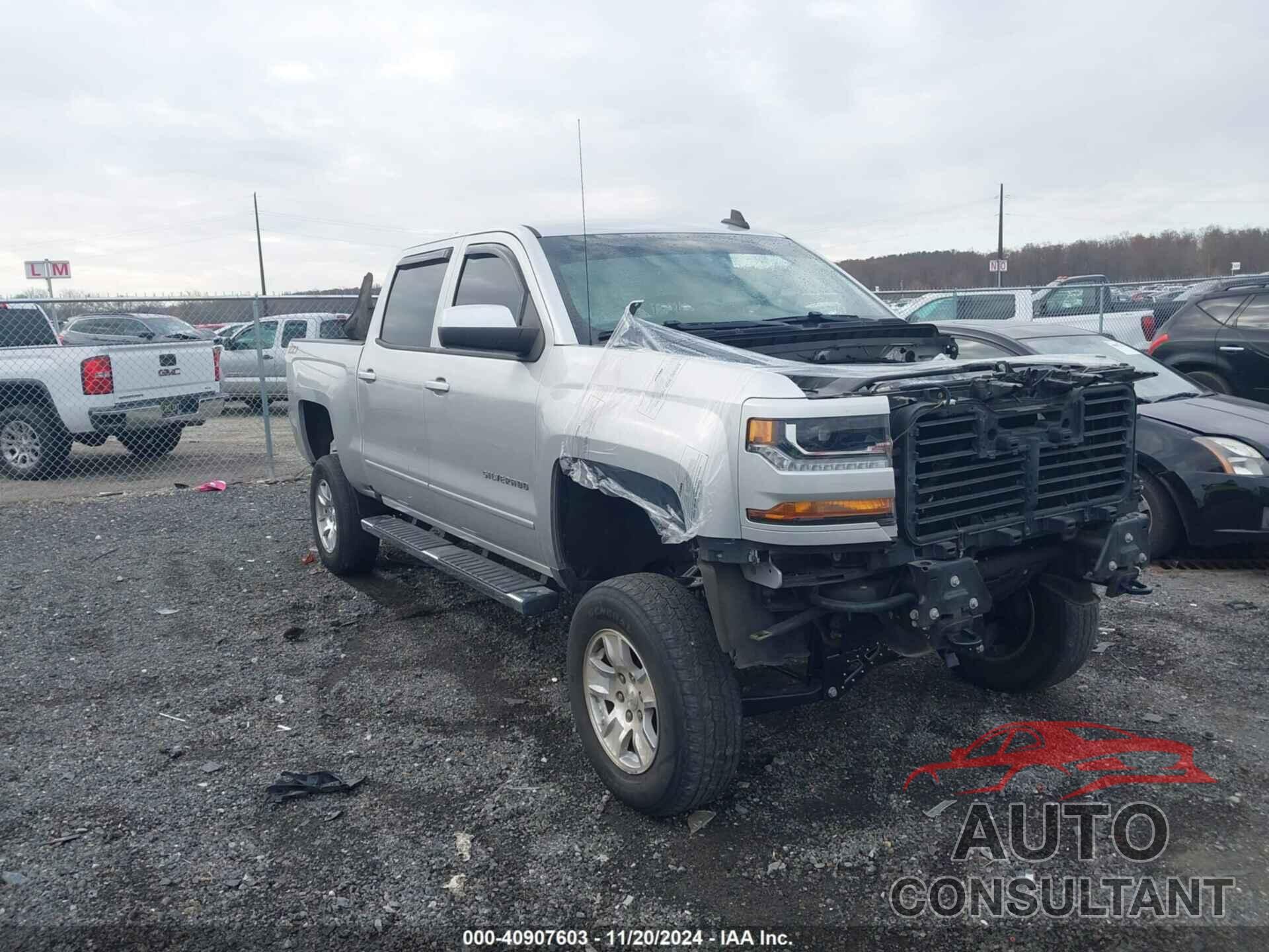 CHEVROLET SILVERADO 1500 2018 - 3GCUKREC1JG398593