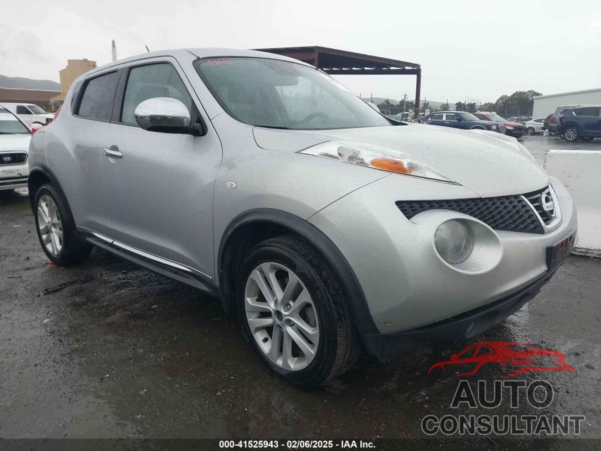 NISSAN JUKE 2013 - JN8AF5MR2DT223304