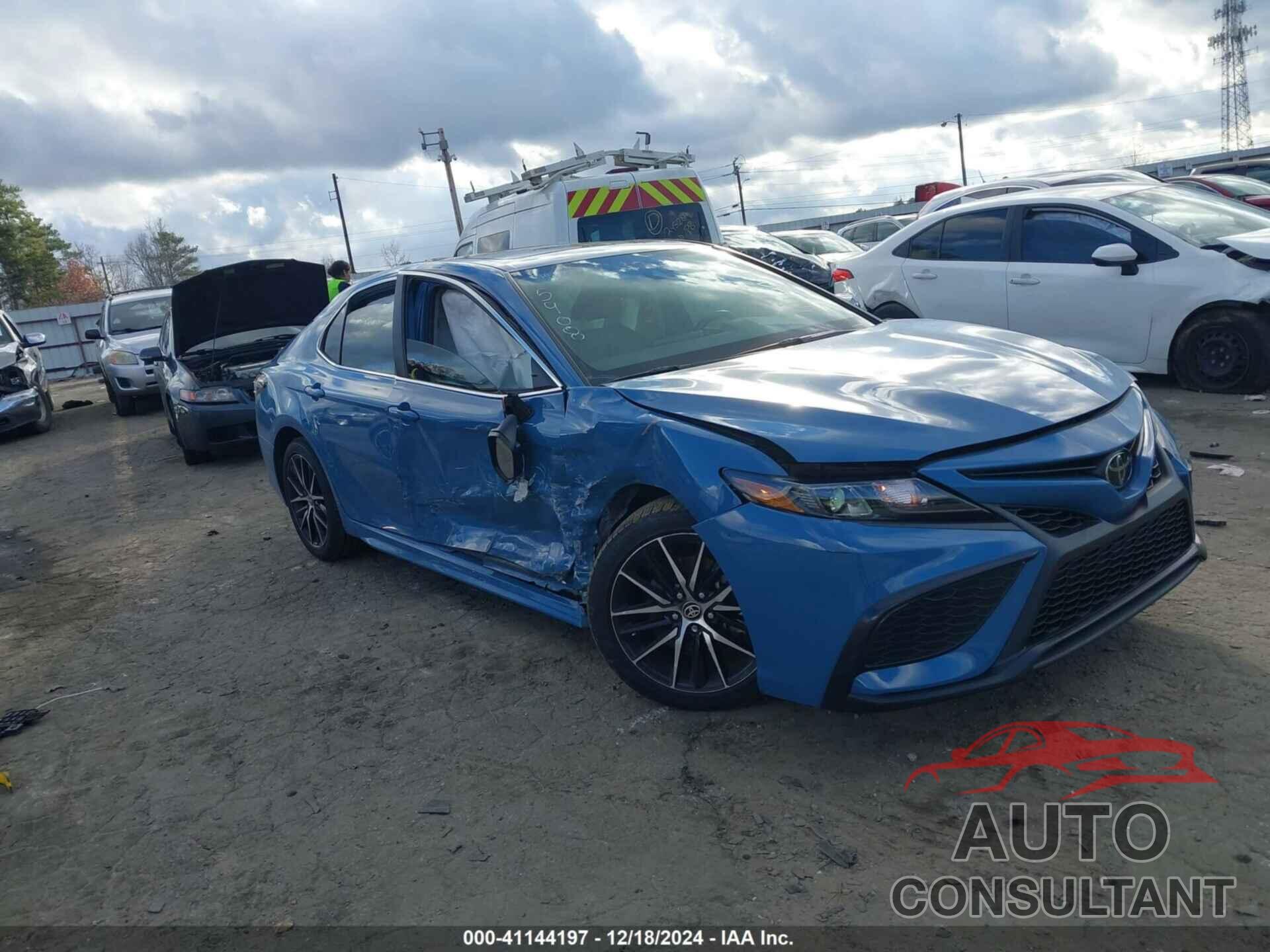 TOYOTA CAMRY 2023 - 4T1T11AK0PU185908