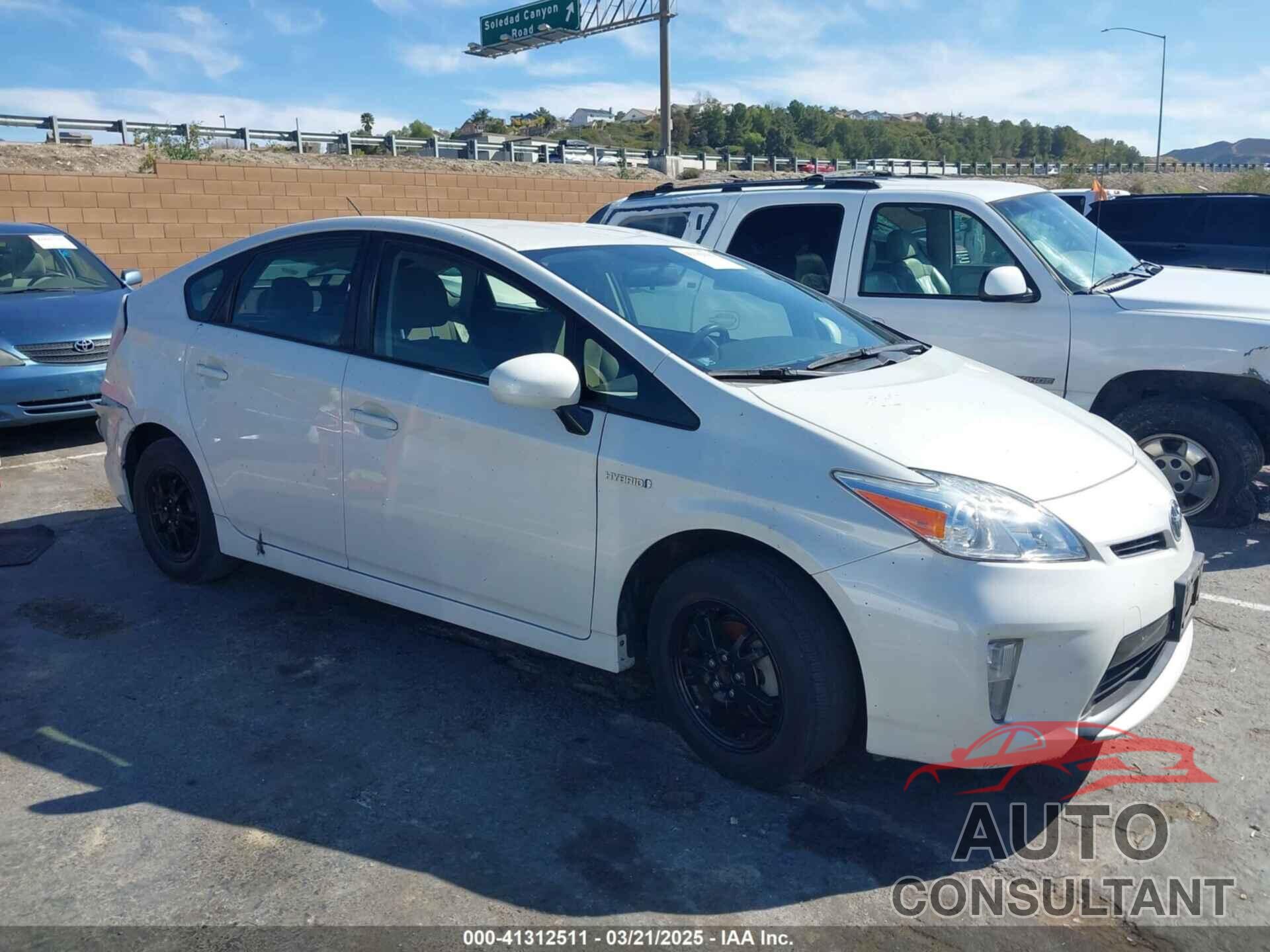 TOYOTA PRIUS 2015 - JTDKN3DU2F0448001