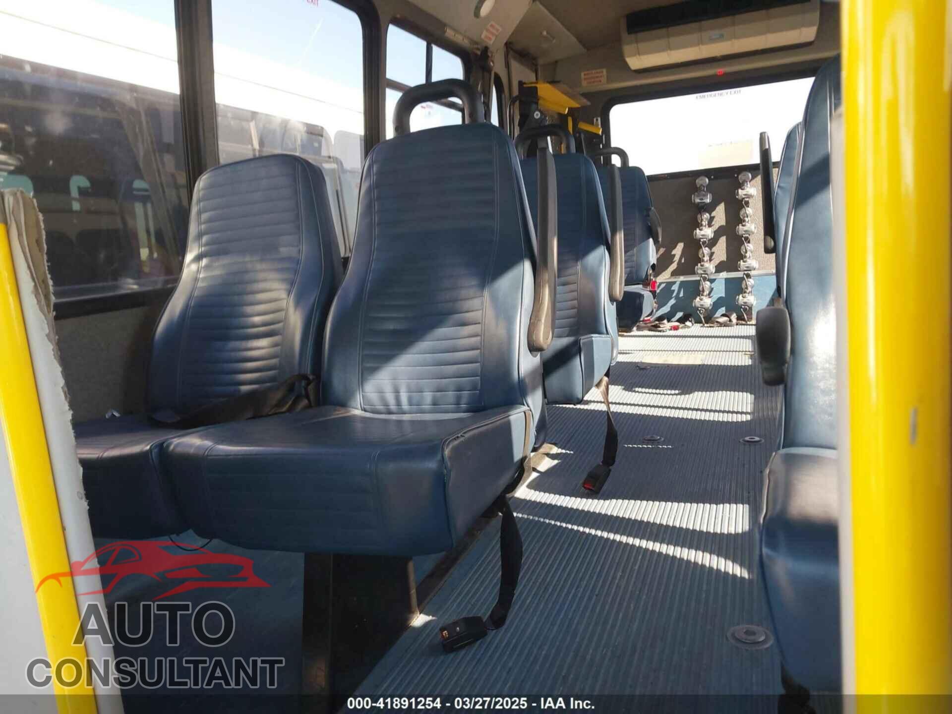 FORD E-450 CUTAWAY 2017 - 1FDFE4FS2HDC67328