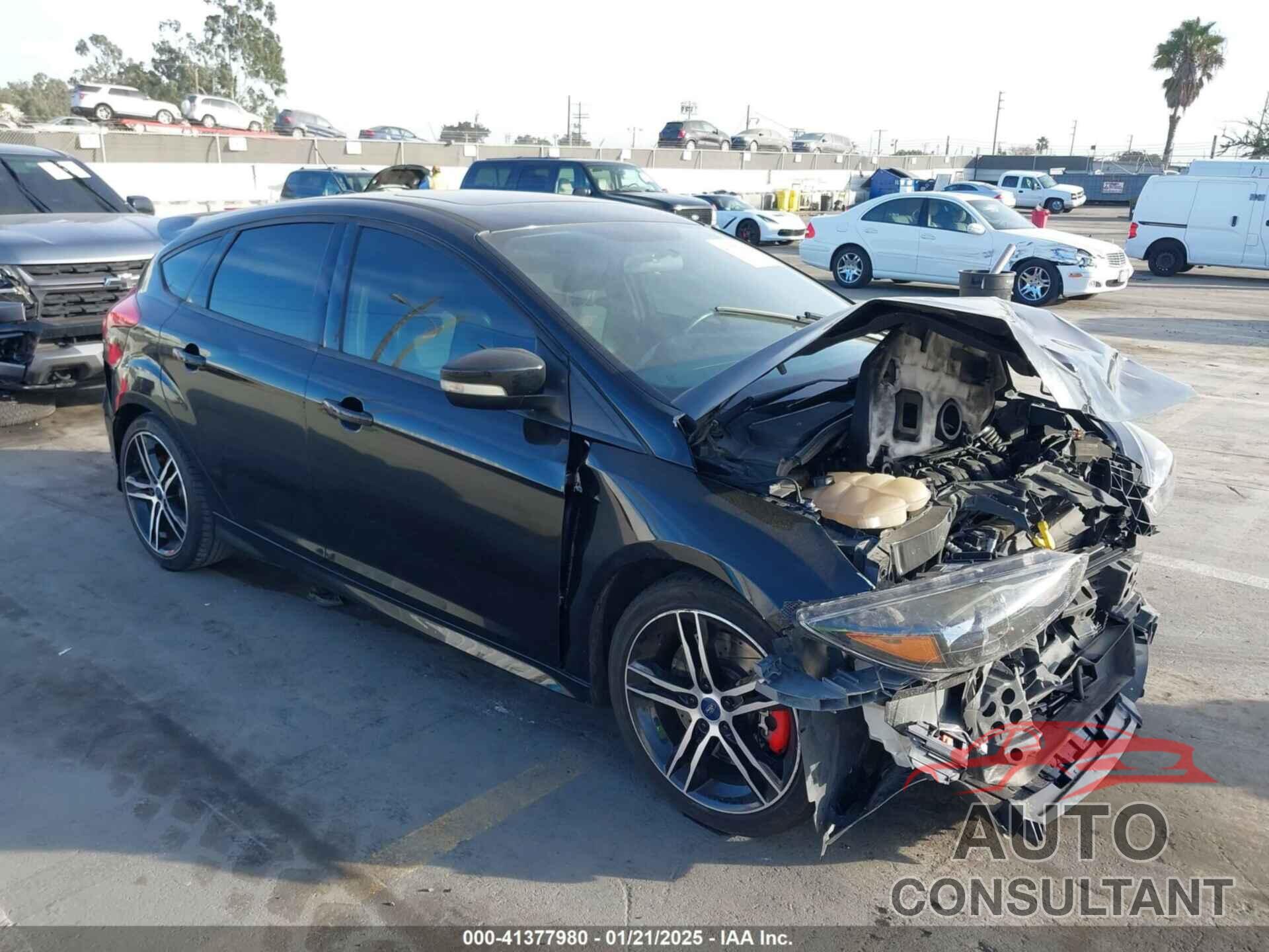 FORD FOCUS ST 2018 - 1FADP3L90JL260557