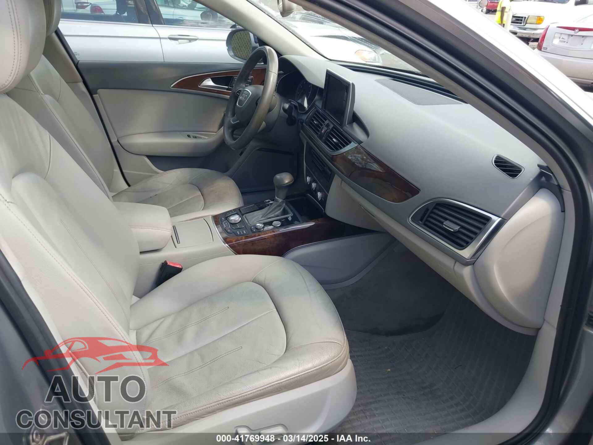 AUDI A6 2013 - WAUDFAFC8DN074618