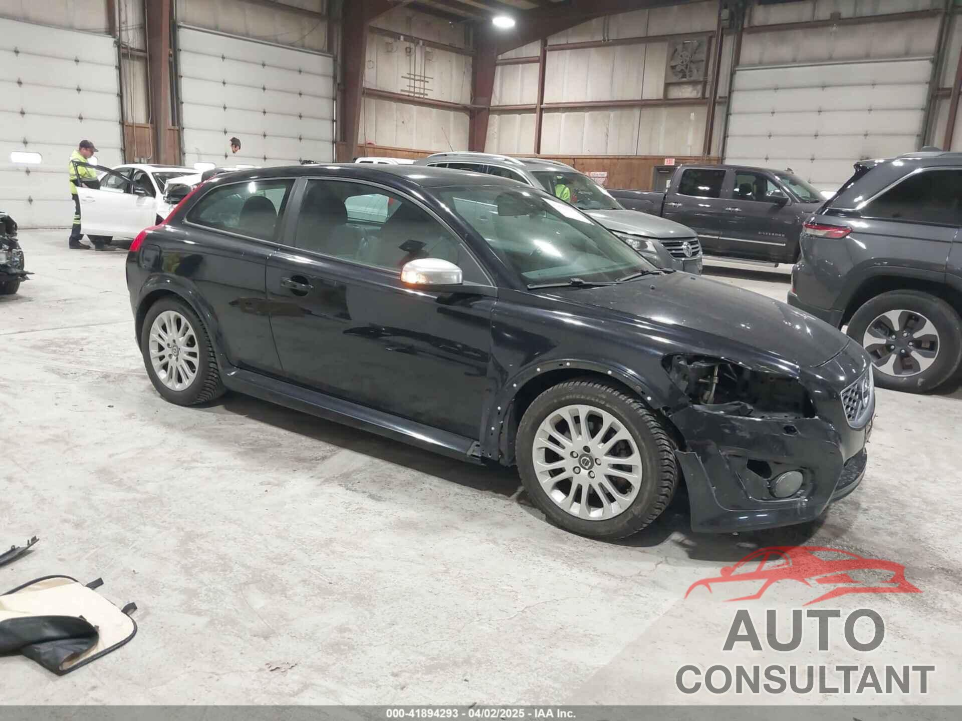 VOLVO C30 2011 - YV1672MK7B2200954