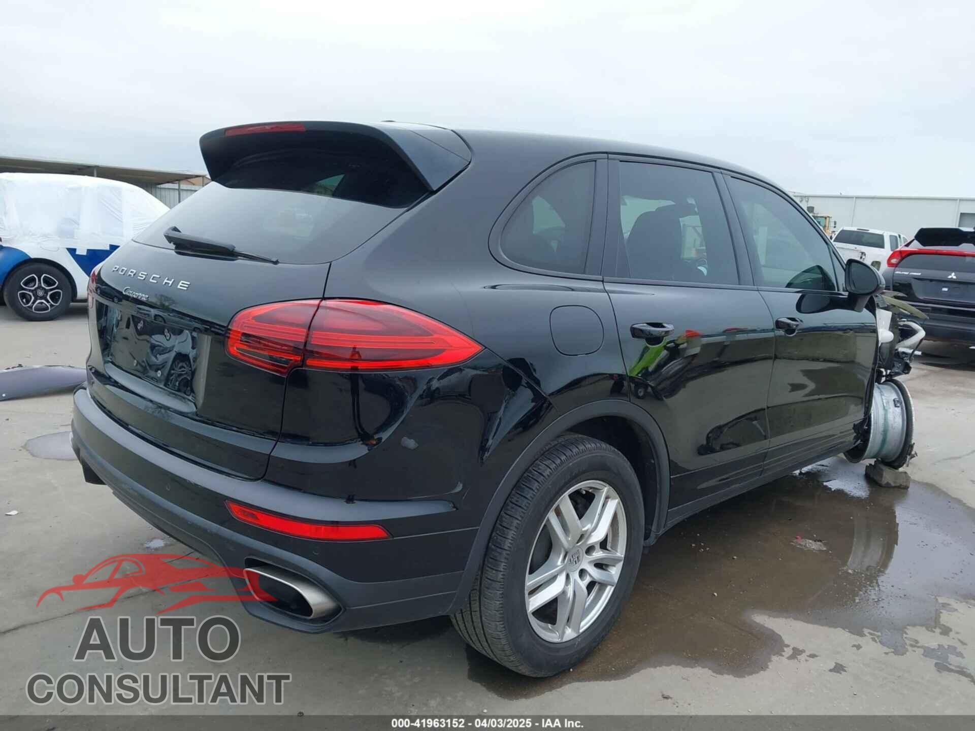 PORSCHE CAYENNE 2016 - WP1AA2A29GLA00762