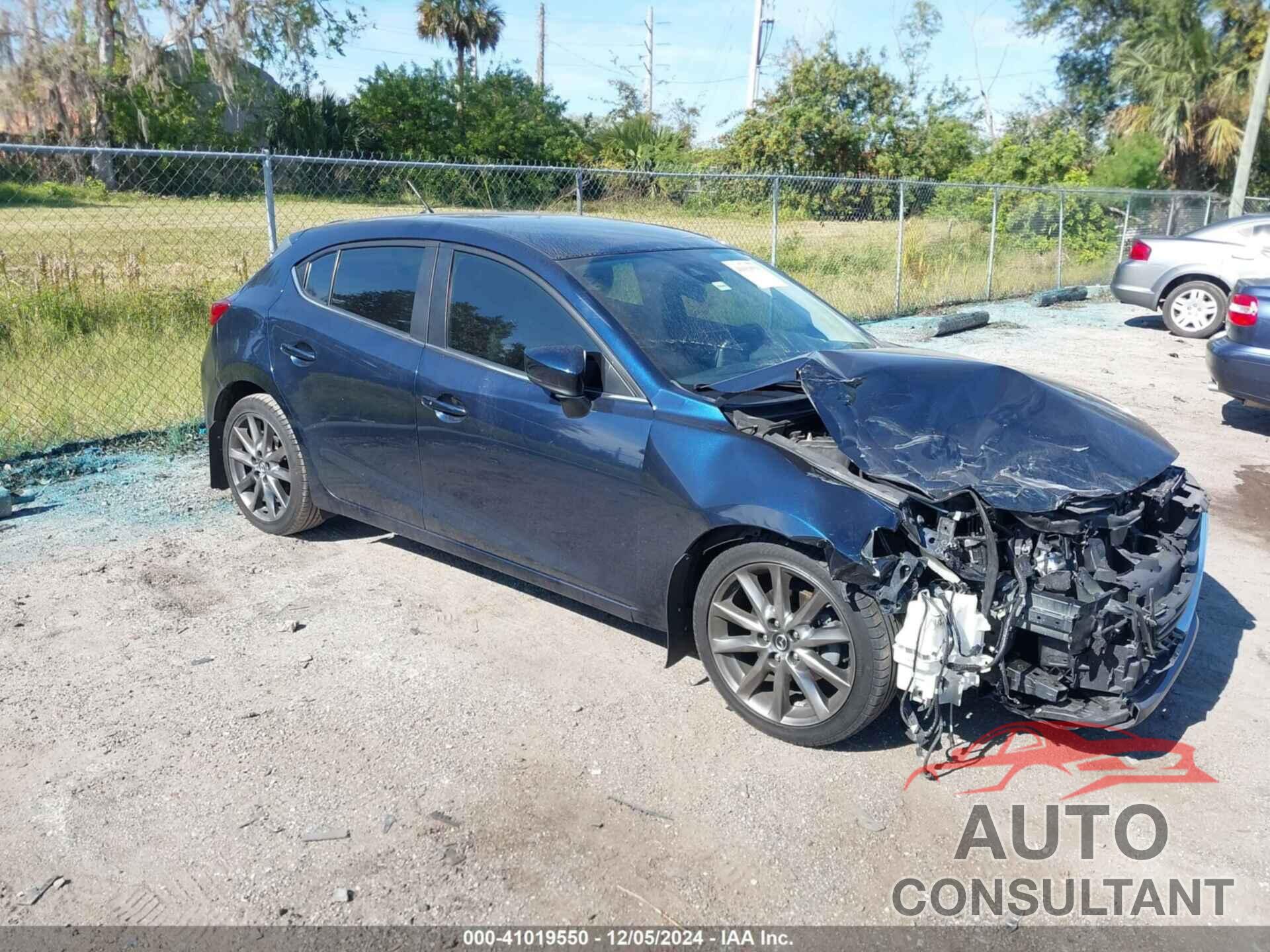 MAZDA MAZDA3 2018 - 3MZBN1L38JM252127