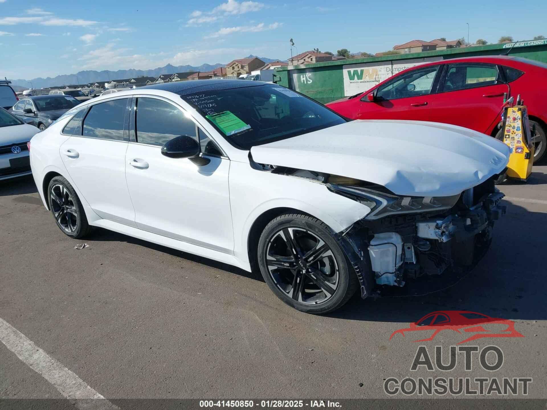 KIA K5 2022 - 5XXG64J24NG099500