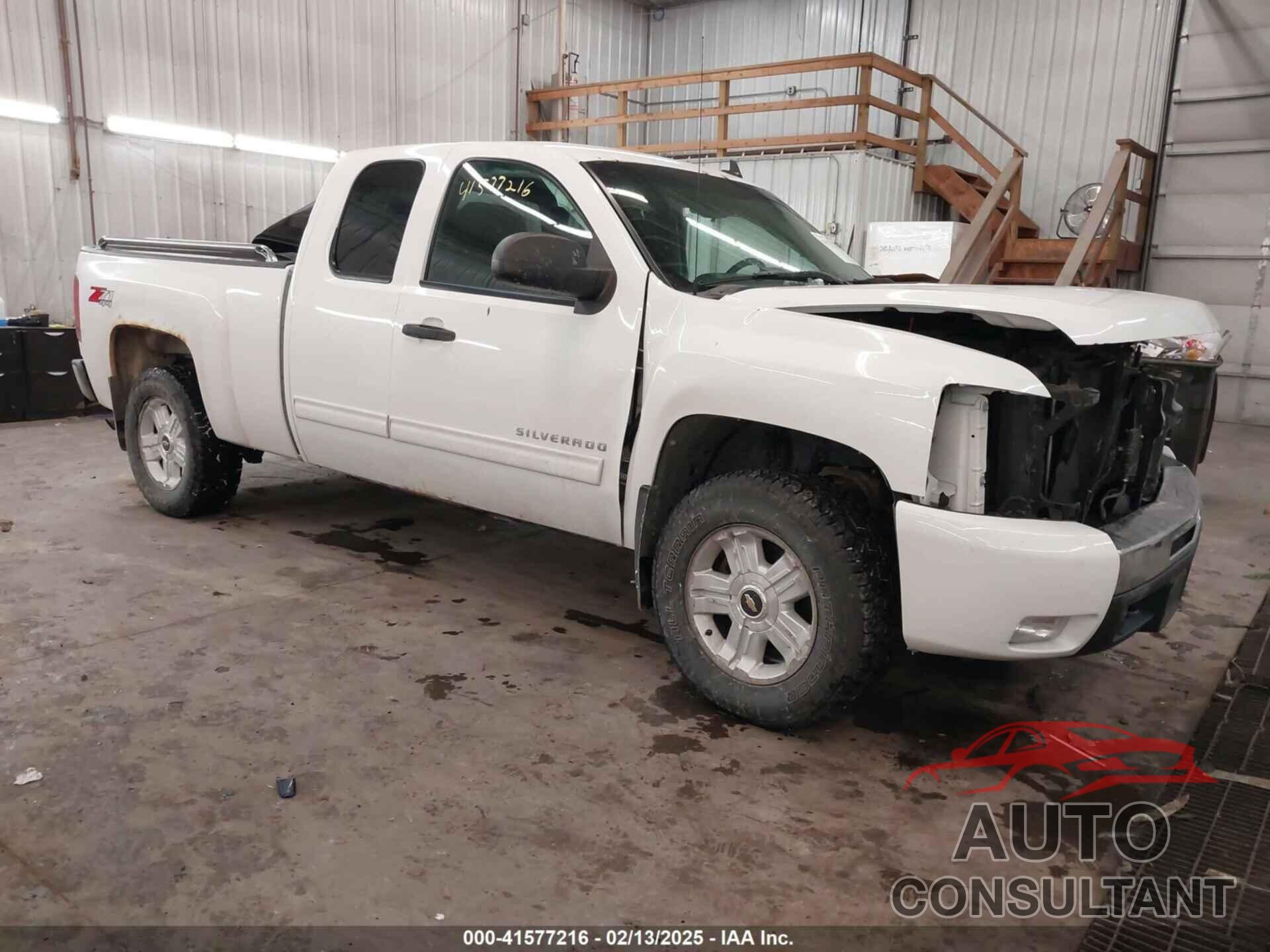 CHEVROLET SILVERADO 1500 2011 - 1GCRKSE37BZ109411