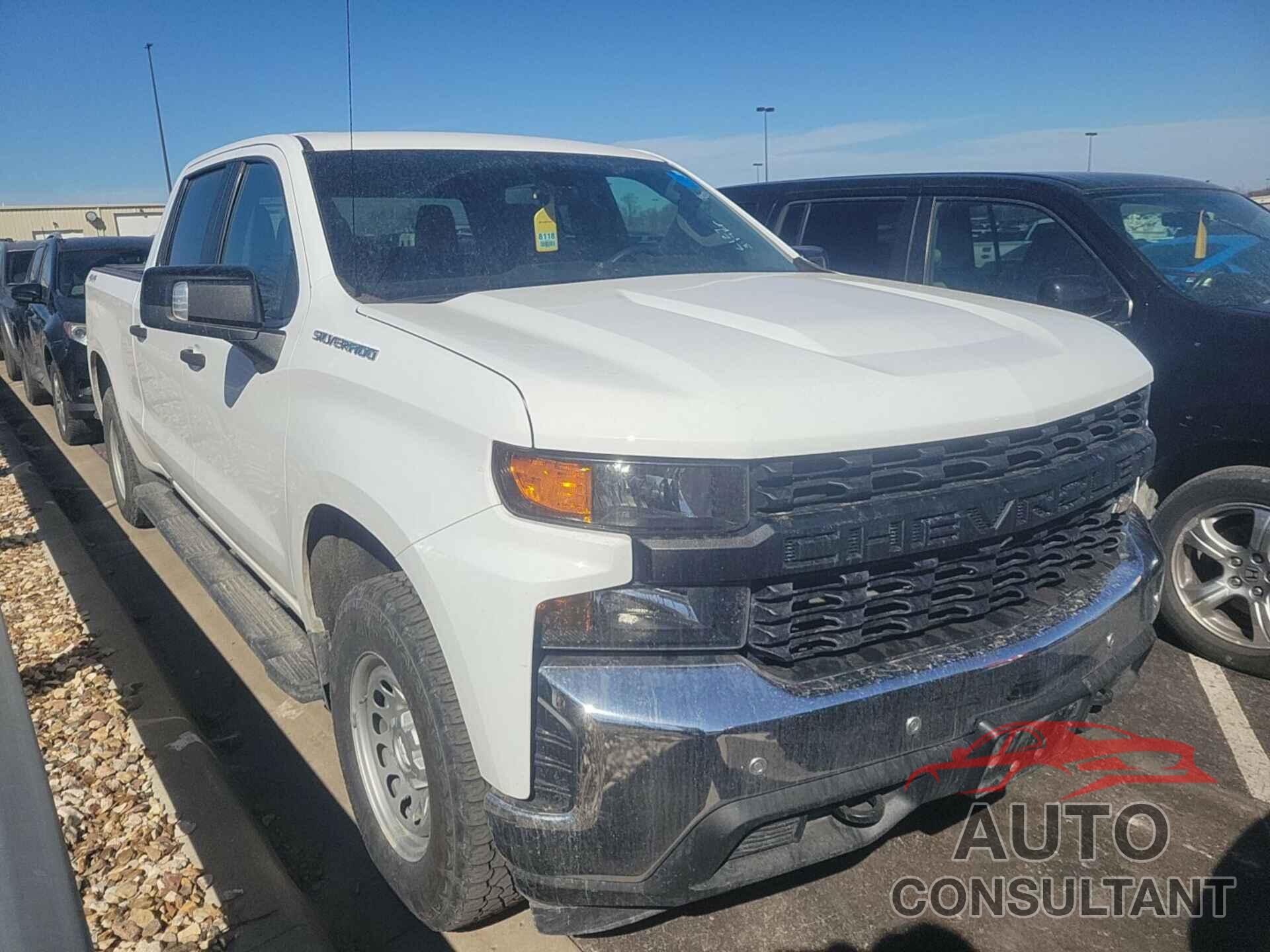 CHEVROLET SILVERADO 2021 - 3GCPYAEH8MG243195