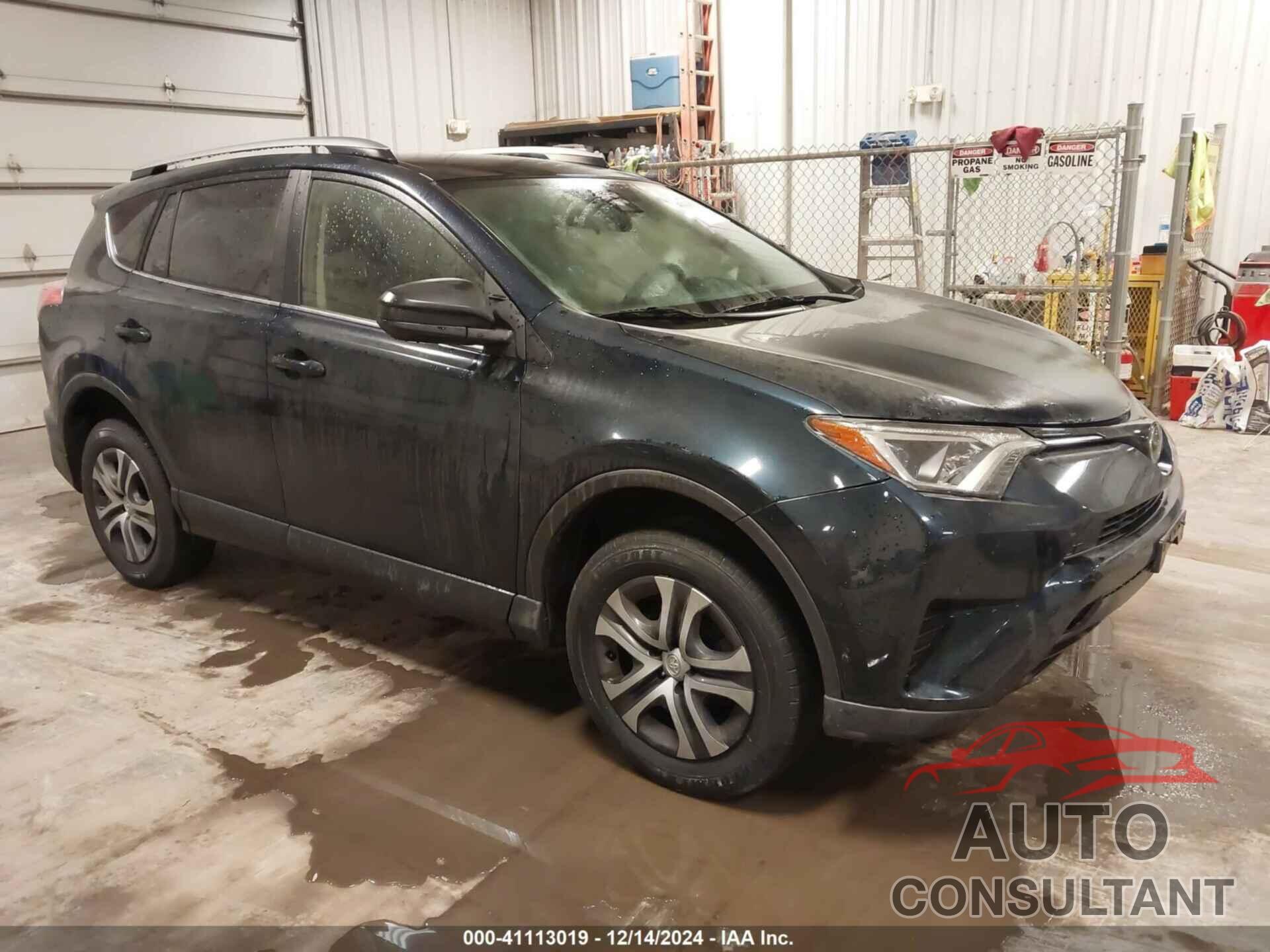 TOYOTA RAV4 2018 - JTMBFREVXJJ721051