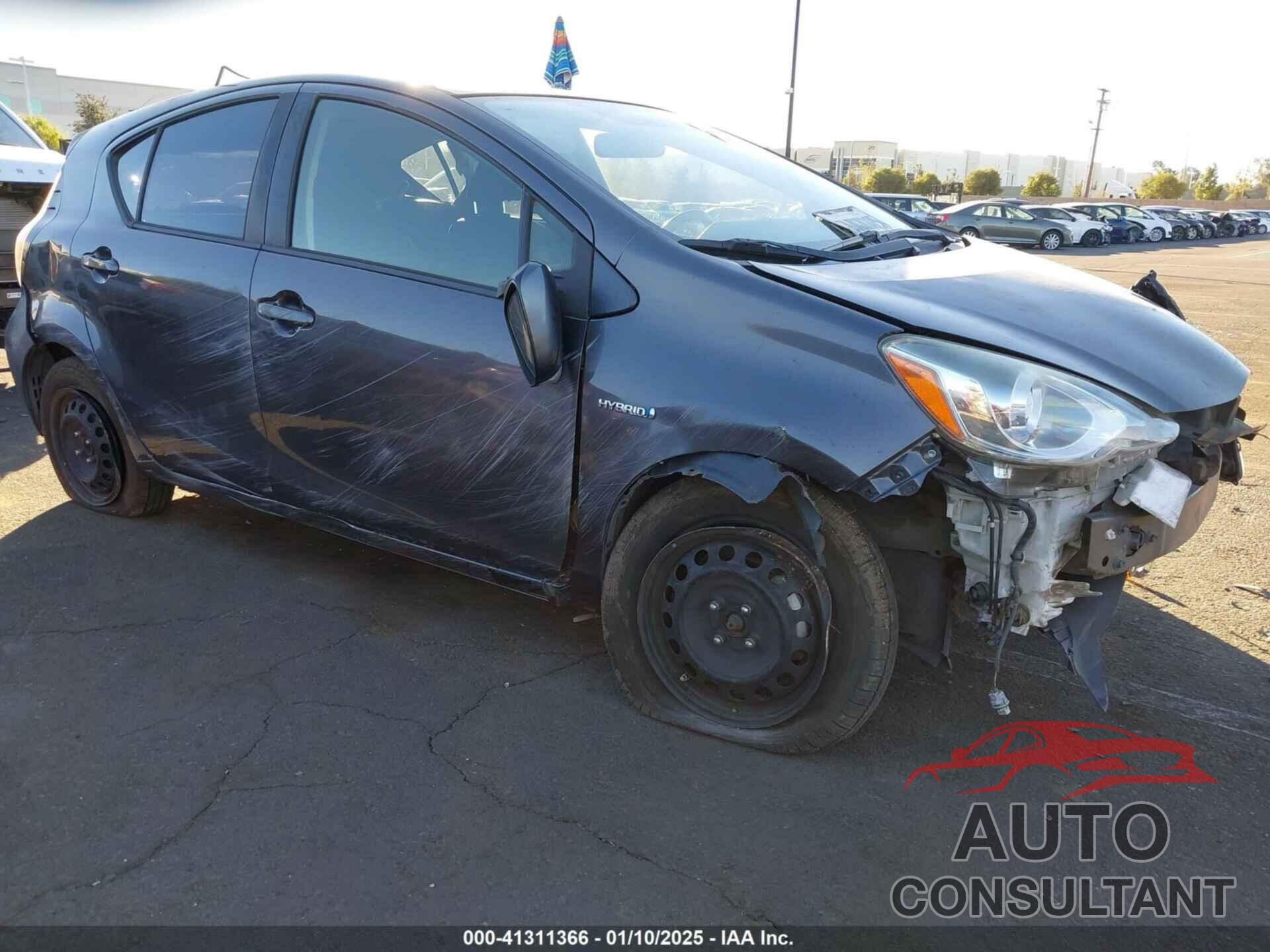 TOYOTA PRIUS C 2015 - JTDKDTB34F1577879