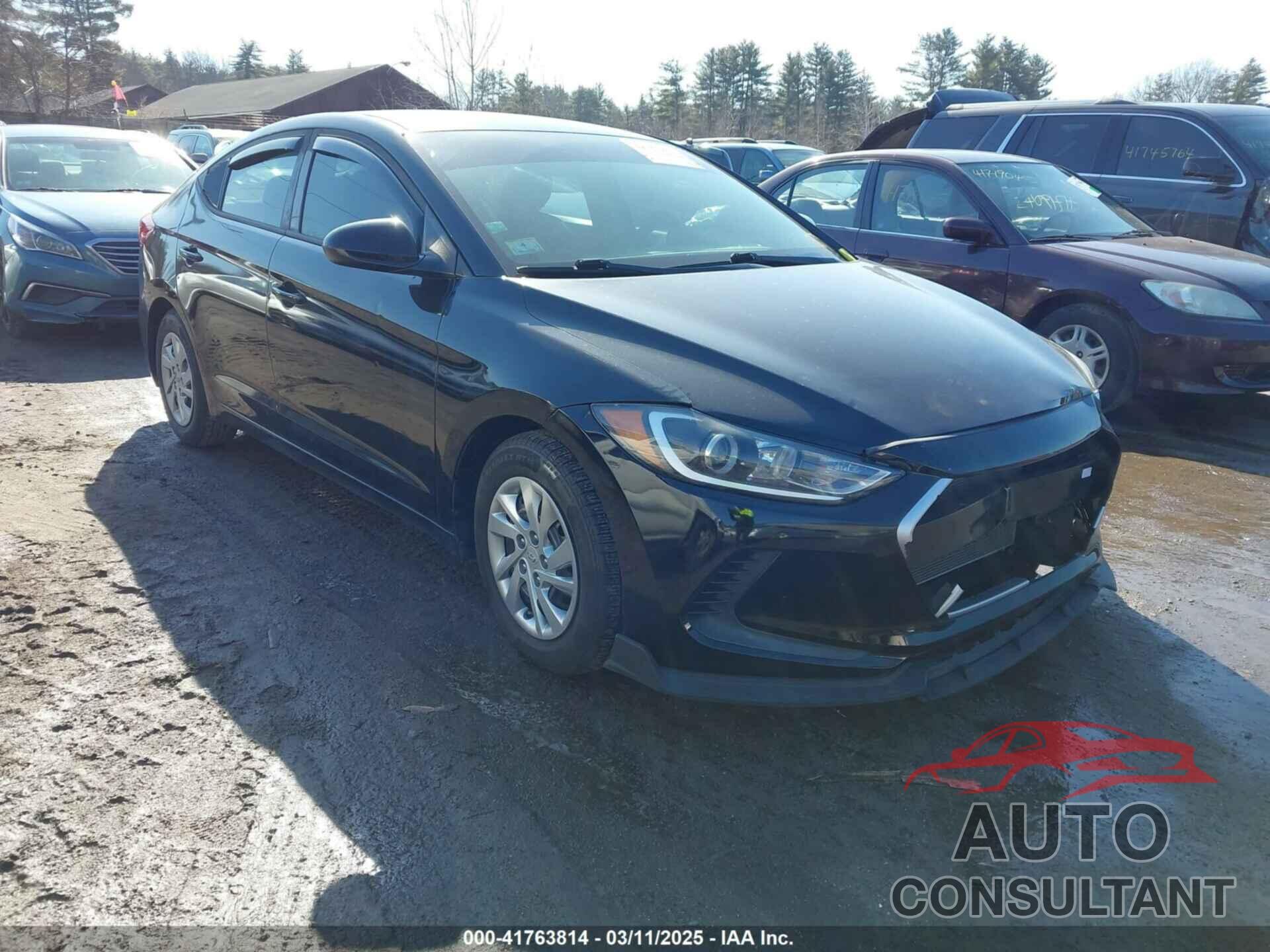 HYUNDAI ELANTRA 2018 - KMHD74LF9JU492148