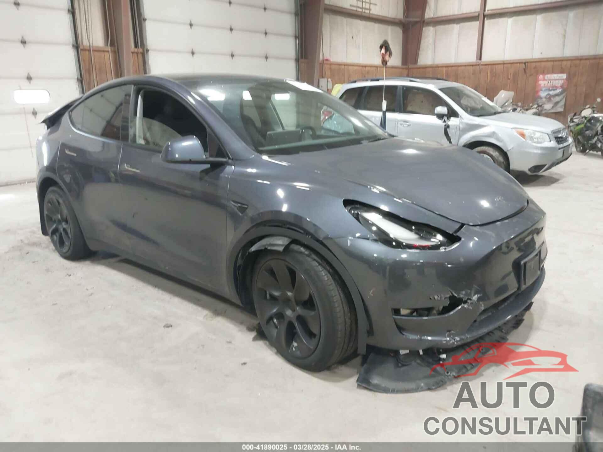 TESLA MODEL Y 2023 - 7SAYGAEE2PF755674