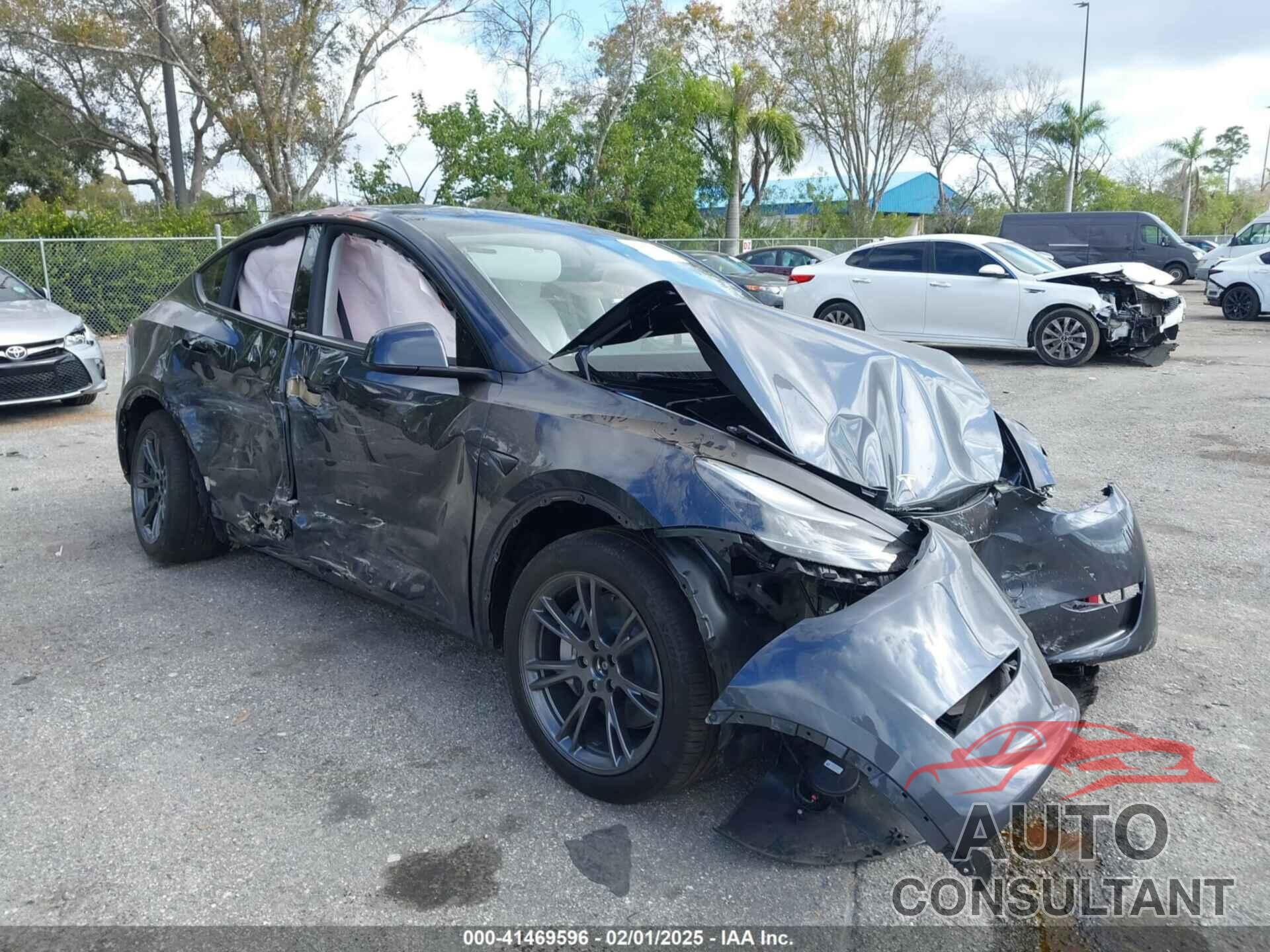 TESLA MODEL Y 2025 - 7SAYGDEEXSA362089