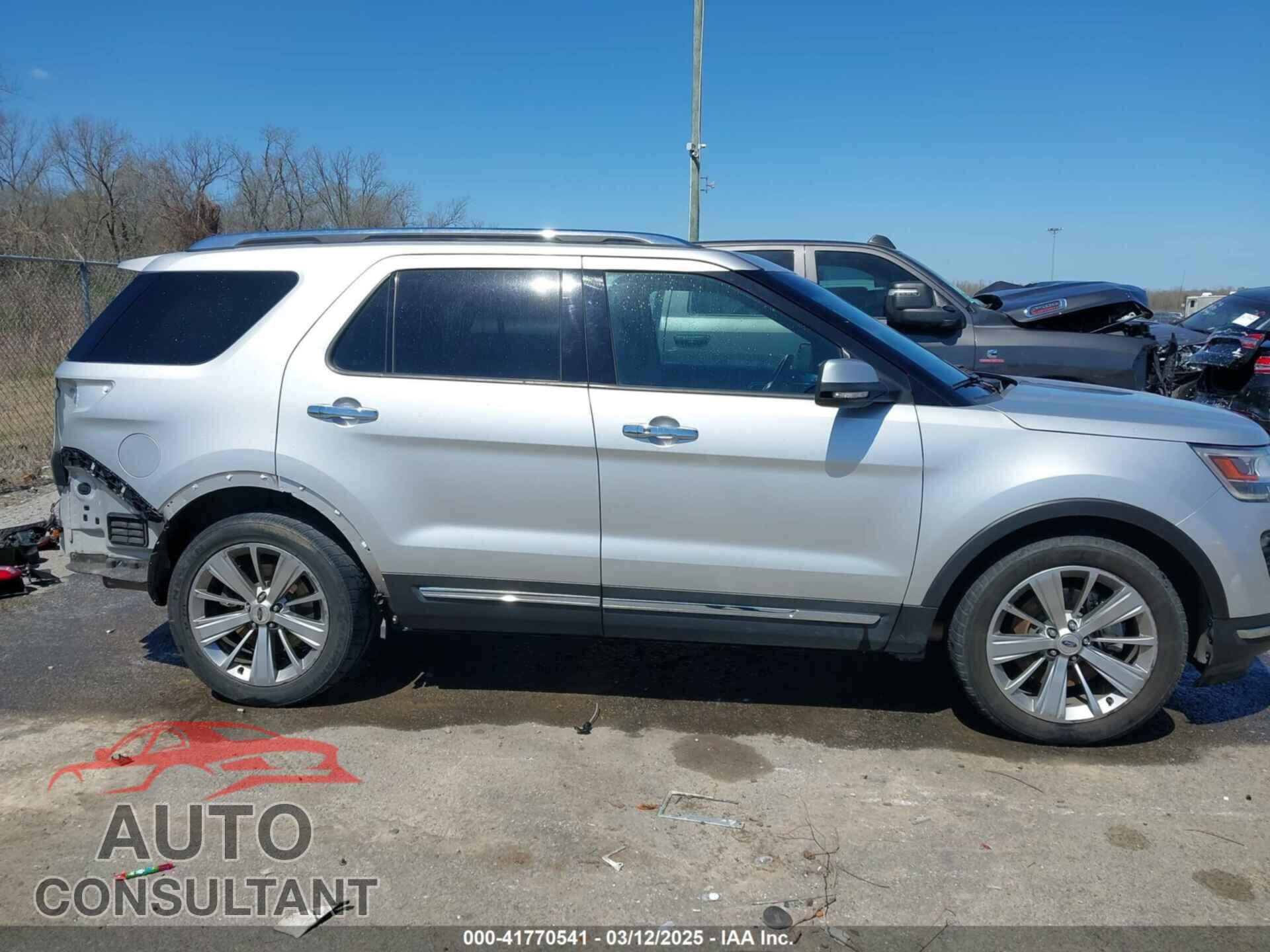 FORD EXPLORER 2018 - 1FM5K7F89JGB32992