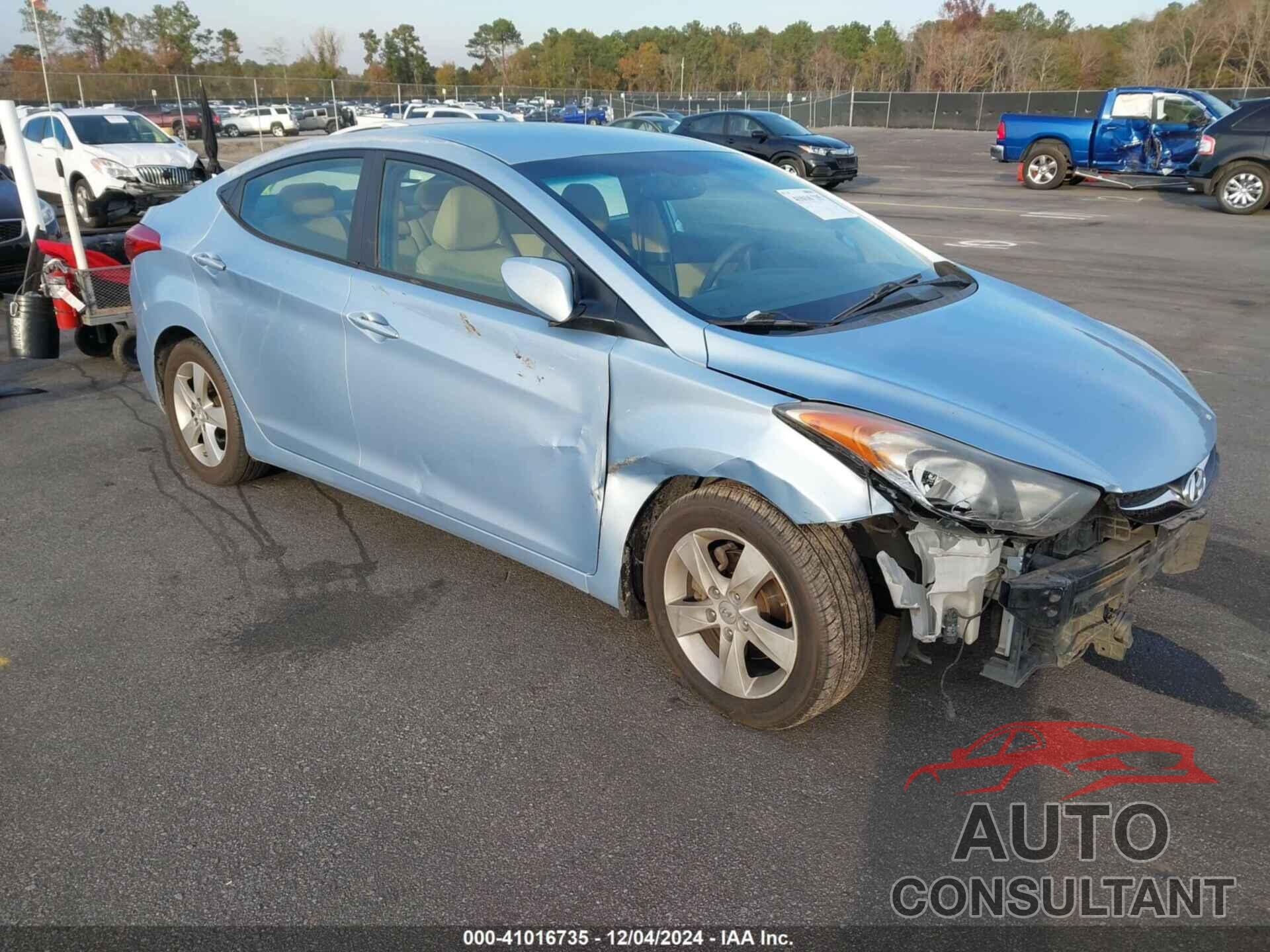 HYUNDAI ELANTRA 2012 - KMHDH4AE4CU442512