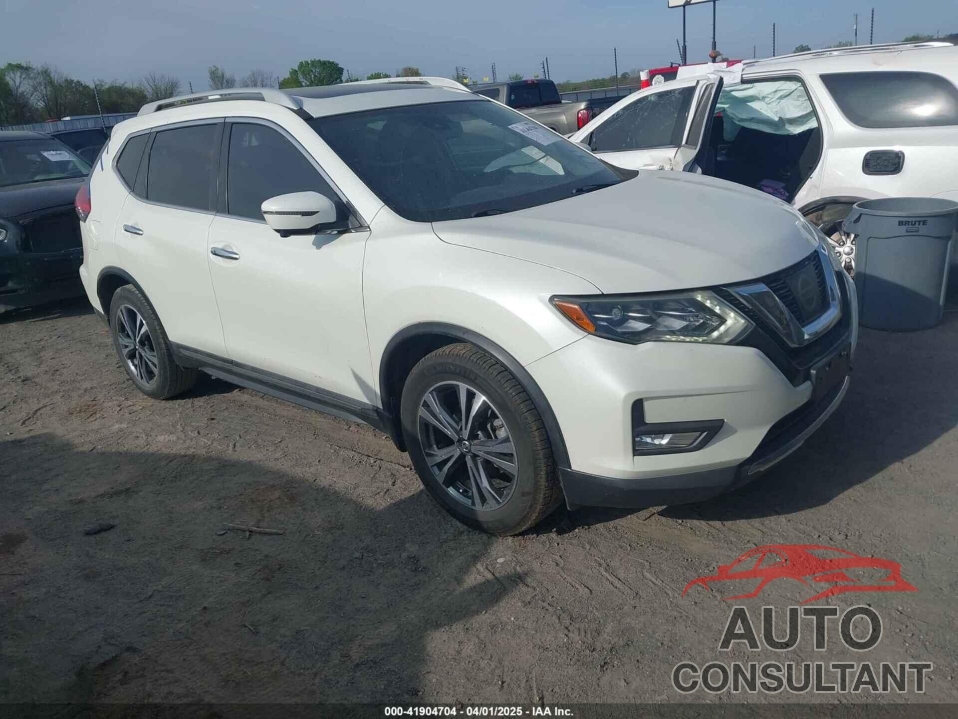 NISSAN ROGUE 2017 - 5N1AT2MT5HC864219
