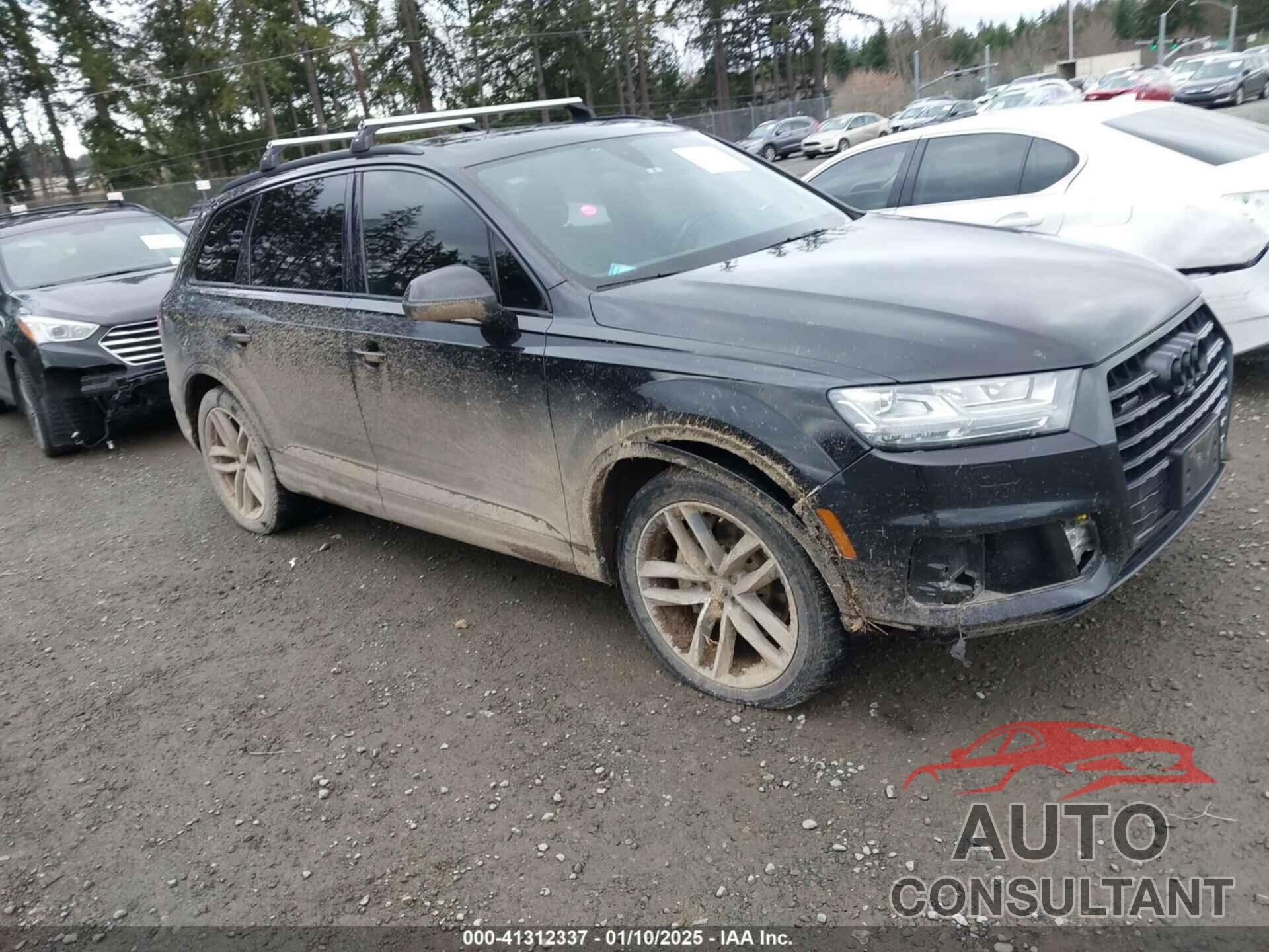 AUDI Q7 2018 - WA1VAAF77JD017511