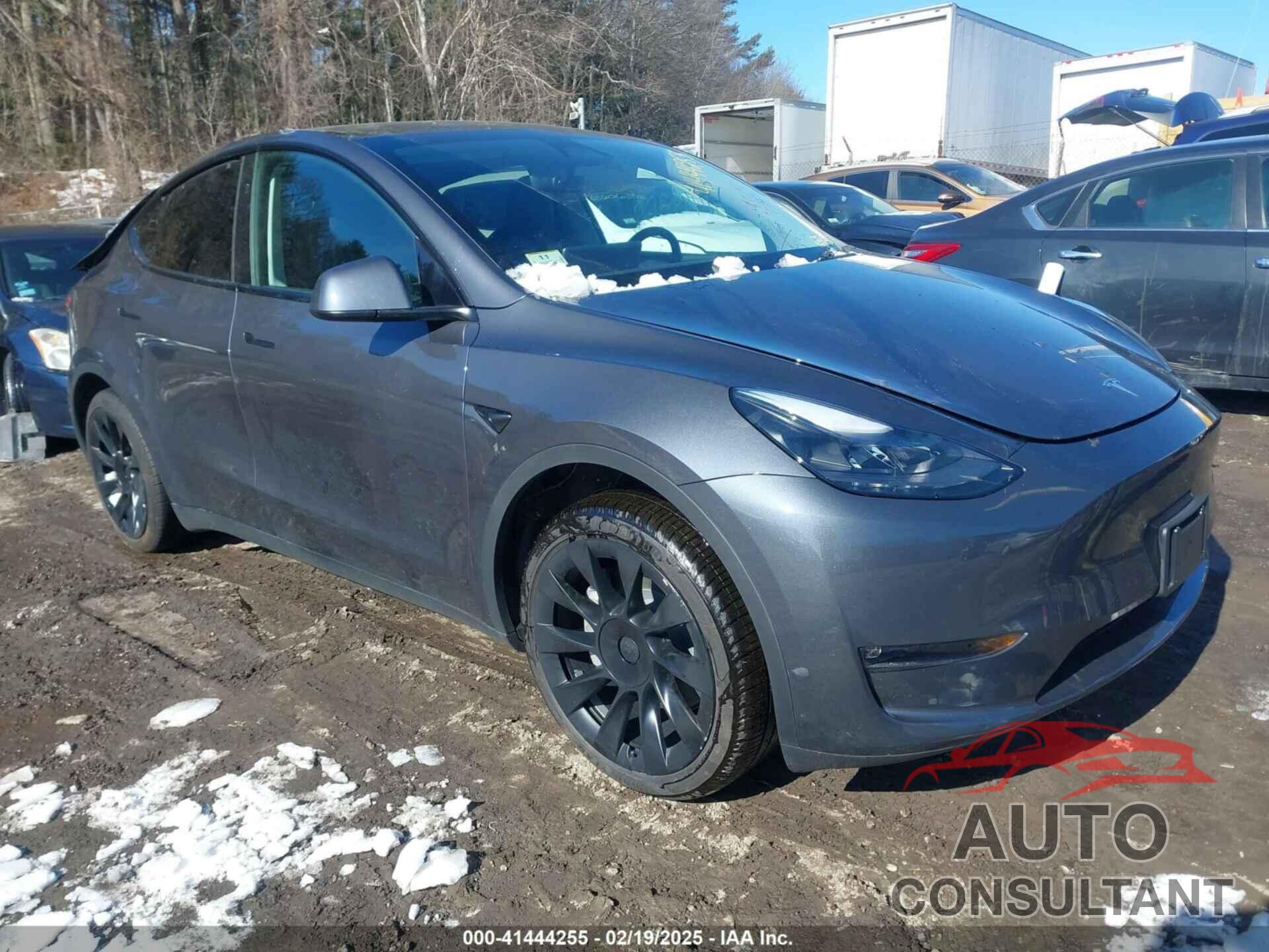 TESLA MODEL Y 2023 - 7SAYGAEE9PF905943