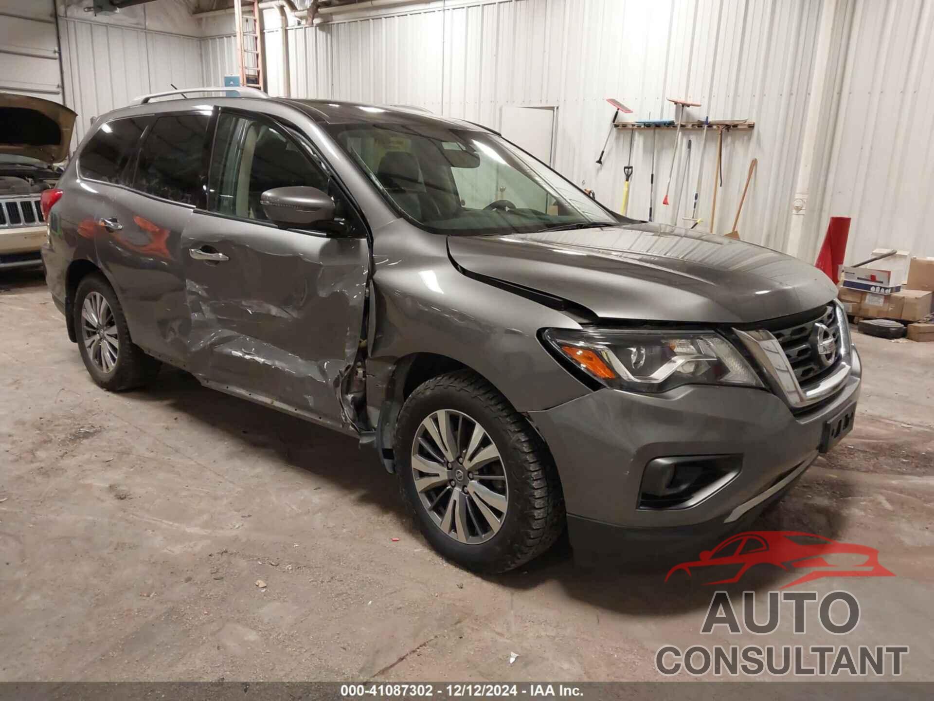 NISSAN PATHFINDER 2018 - 5N1DR2MM1JC623056