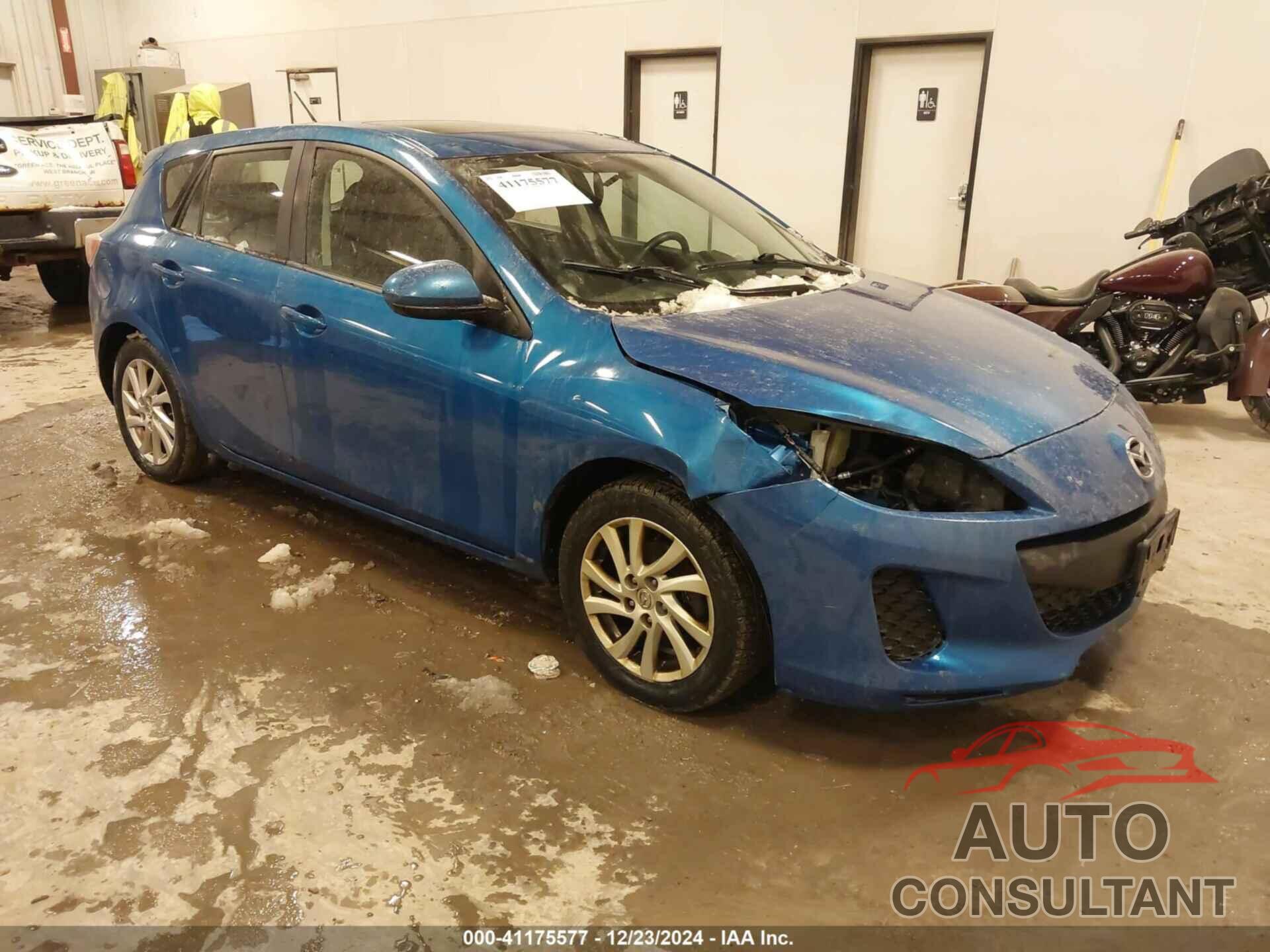 MAZDA MAZDA3 2012 - JM1BL1L79C1529170