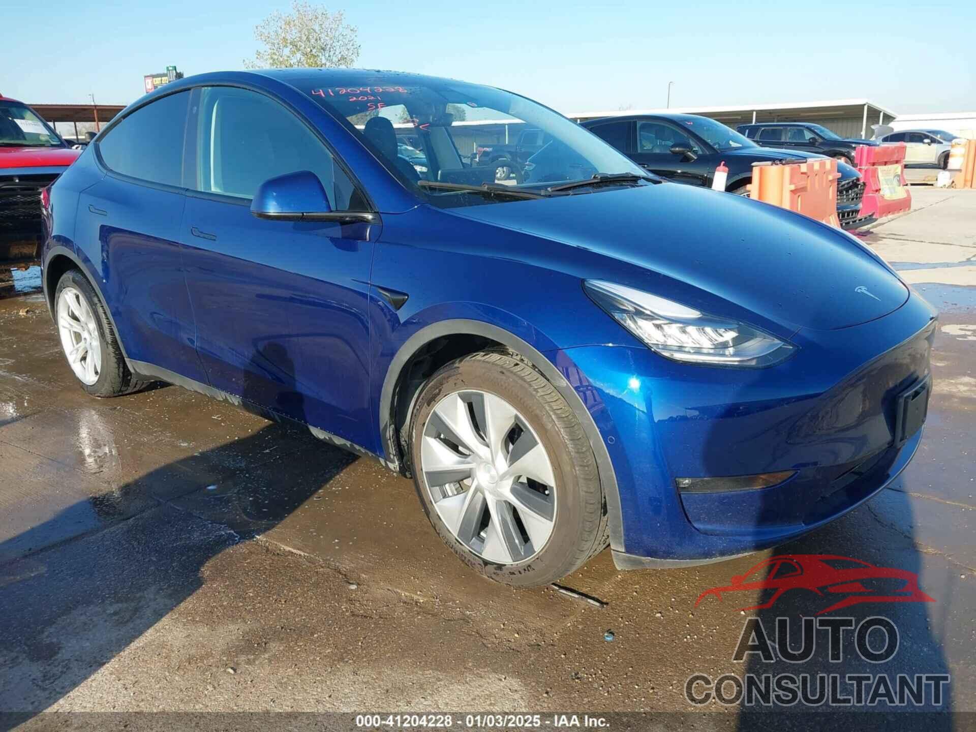TESLA MODEL Y 2021 - 5YJYGDEE3MF105360