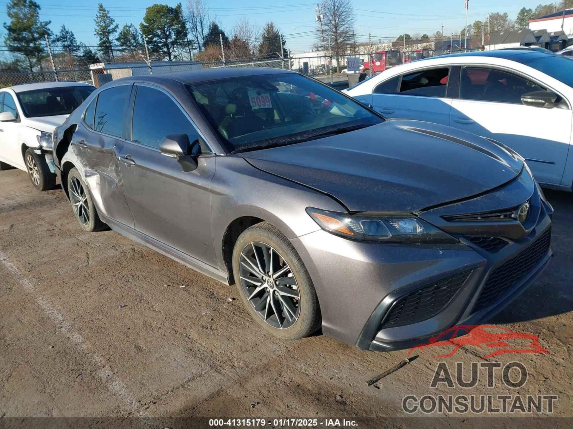 TOYOTA CAMRY 2022 - 4T1G11AK7NU066042