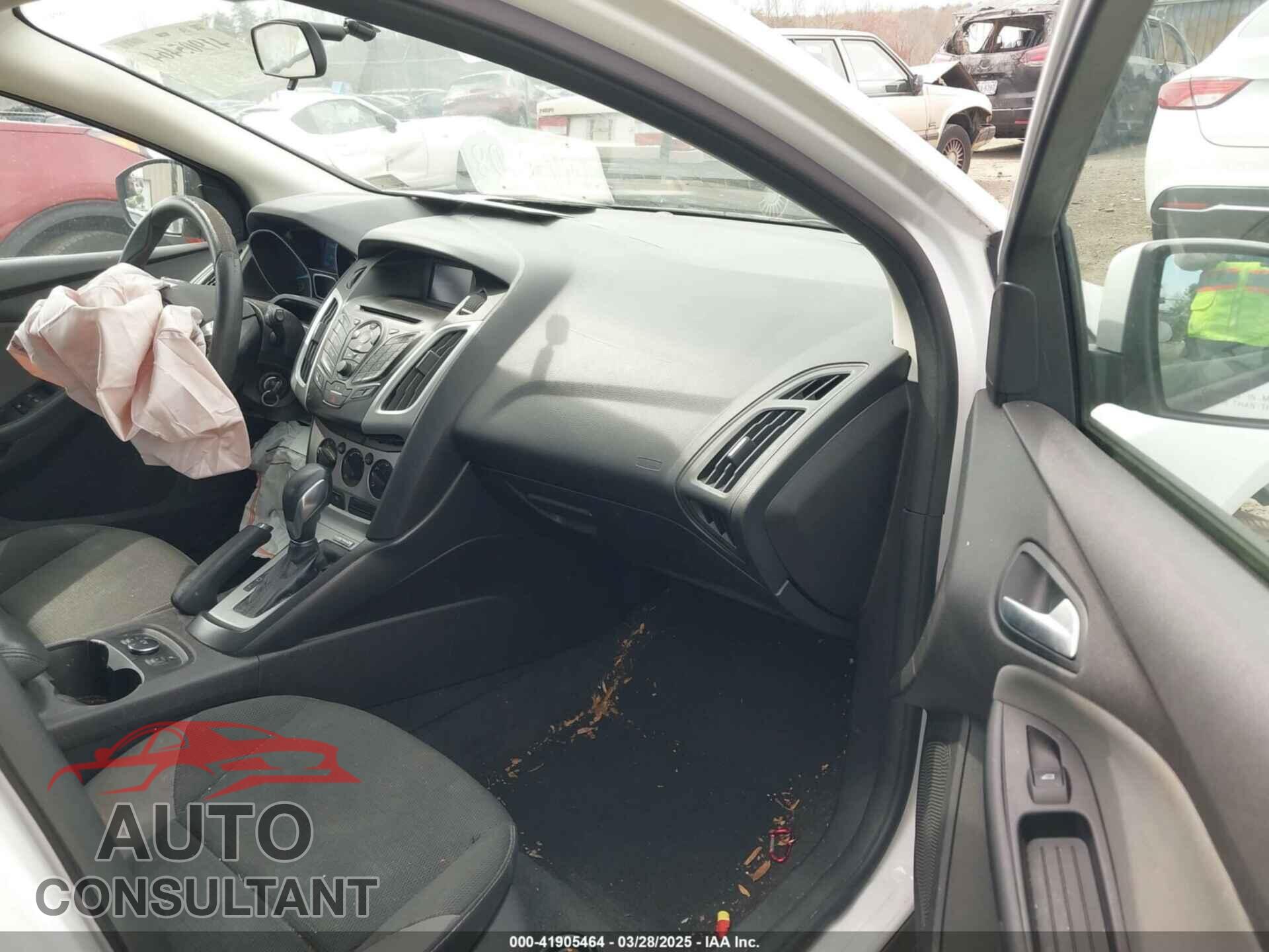 FORD FOCUS 2014 - 1FADP3K22EL251661