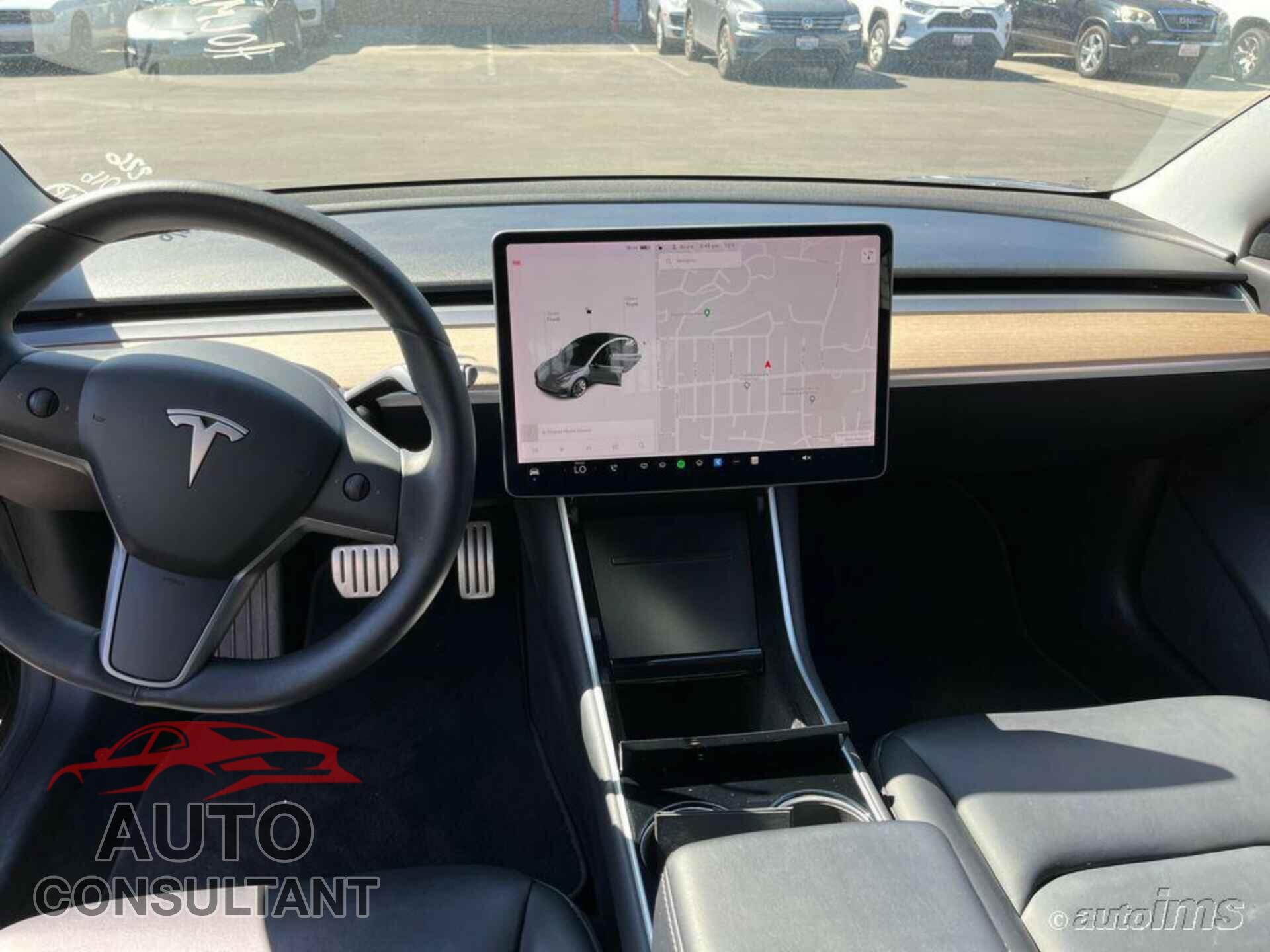 TESLA MODEL 3 2019 - 5YJ3E1EB3KF526805