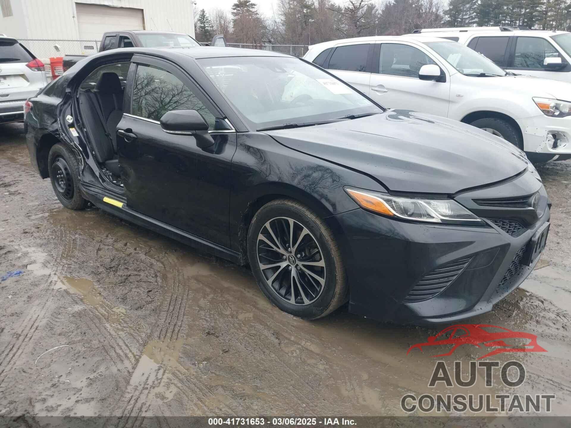 TOYOTA CAMRY 2018 - JTNB11HK8J3003127