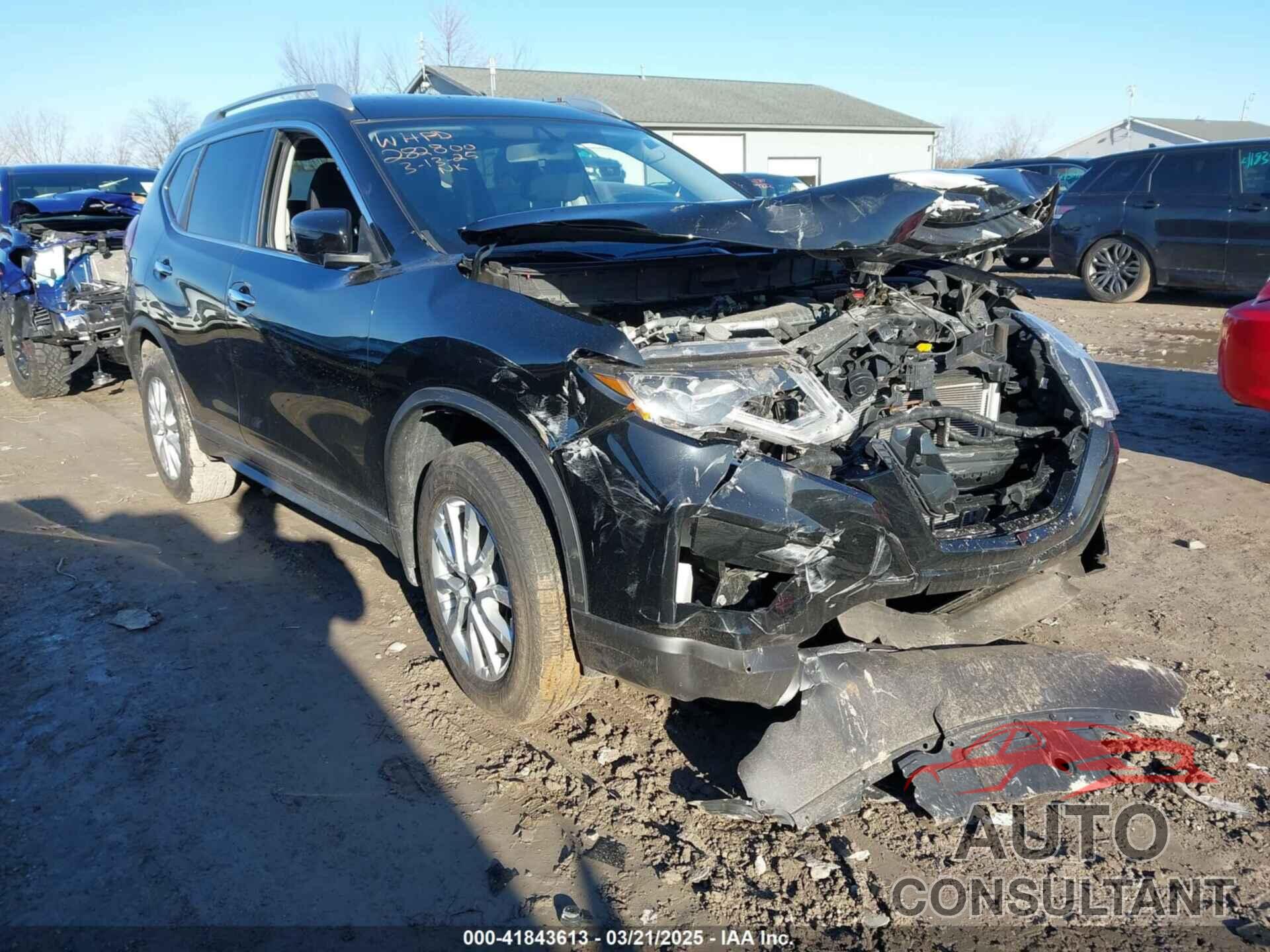 NISSAN ROGUE 2018 - KNMAT2MV9JP619105