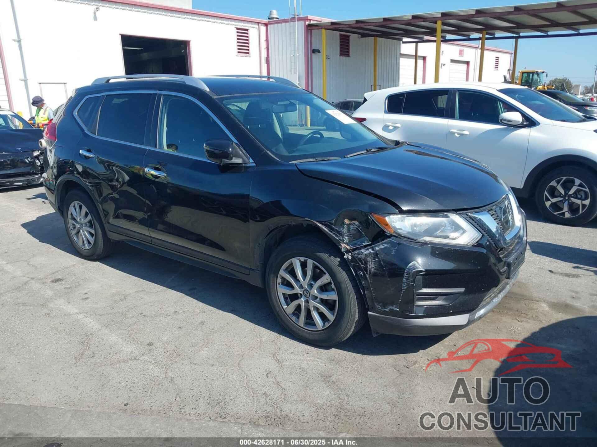 NISSAN ROGUE 2017 - KNMAT2MT2HP586540