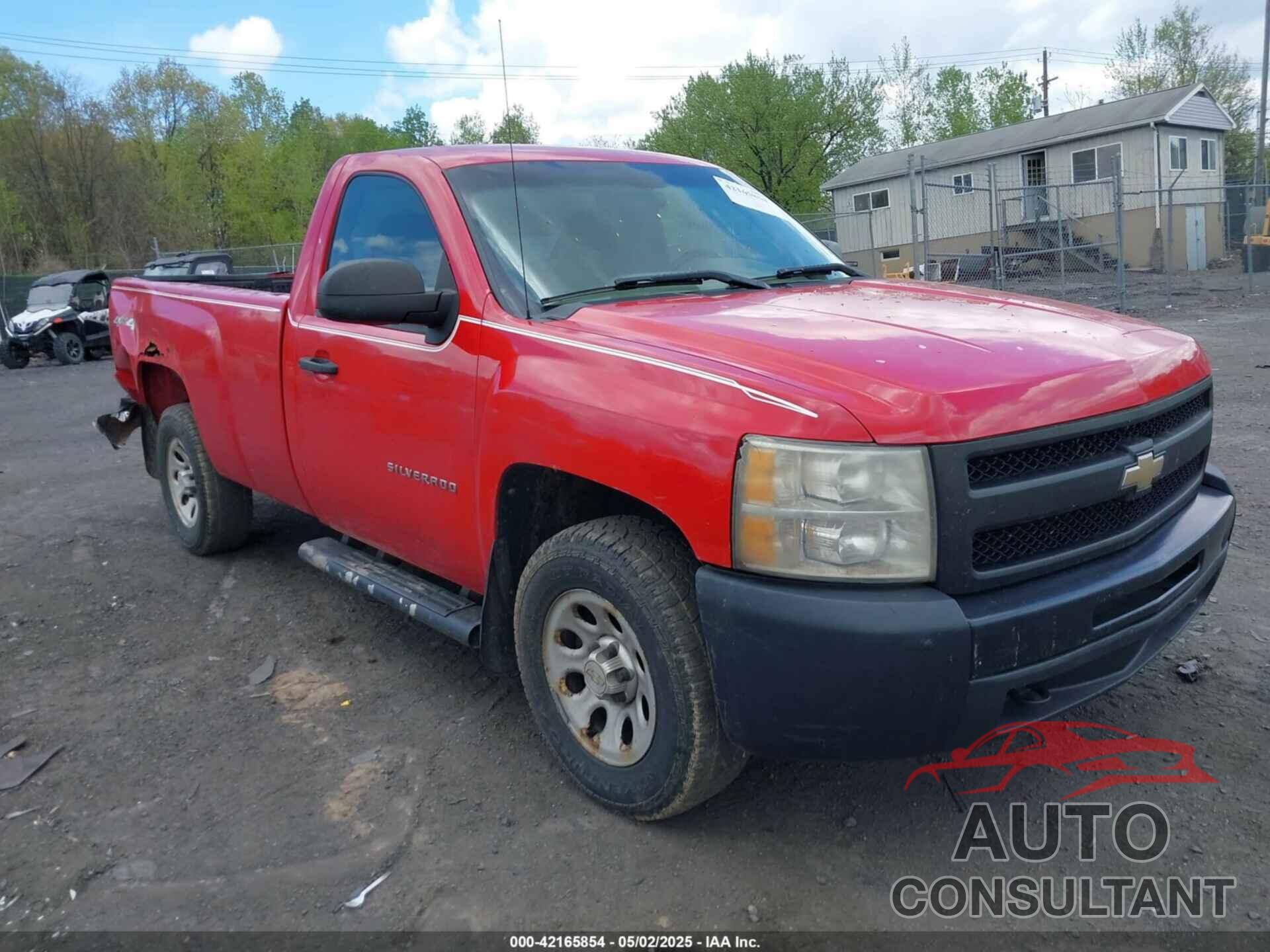 CHEVROLET SILVERADO 1500 2011 - 1GCNKPE03BF135703