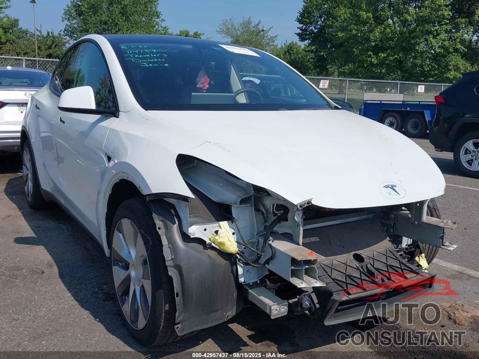 TESLA MODEL Y 2020 - 5YJYGDEE8LF044442