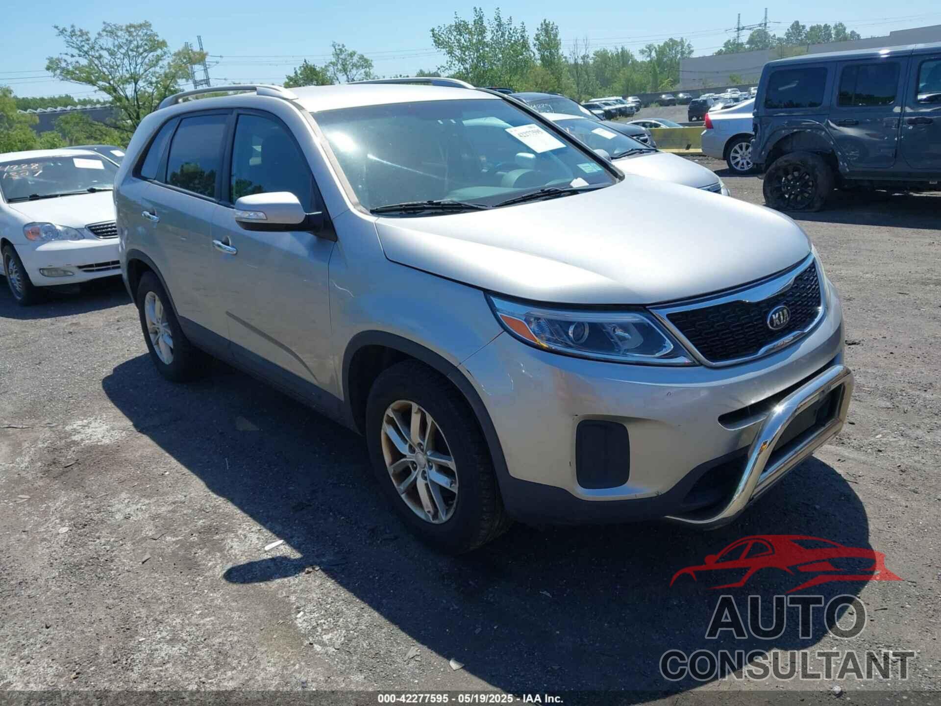 KIA SORENTO 2015 - 5XYKT4A79FG572979