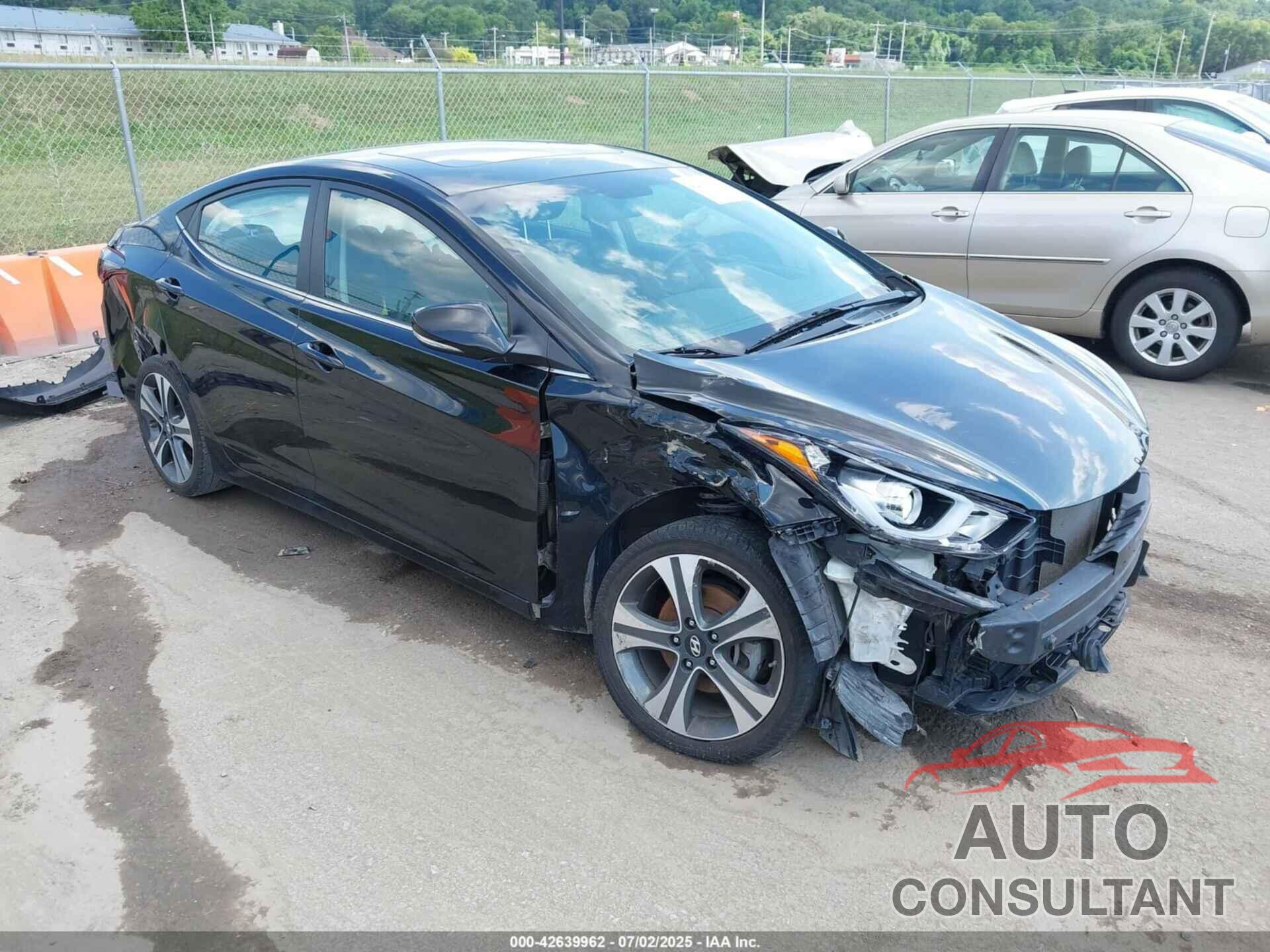 HYUNDAI ELANTRA 2015 - KMHDH4AH7FU380196
