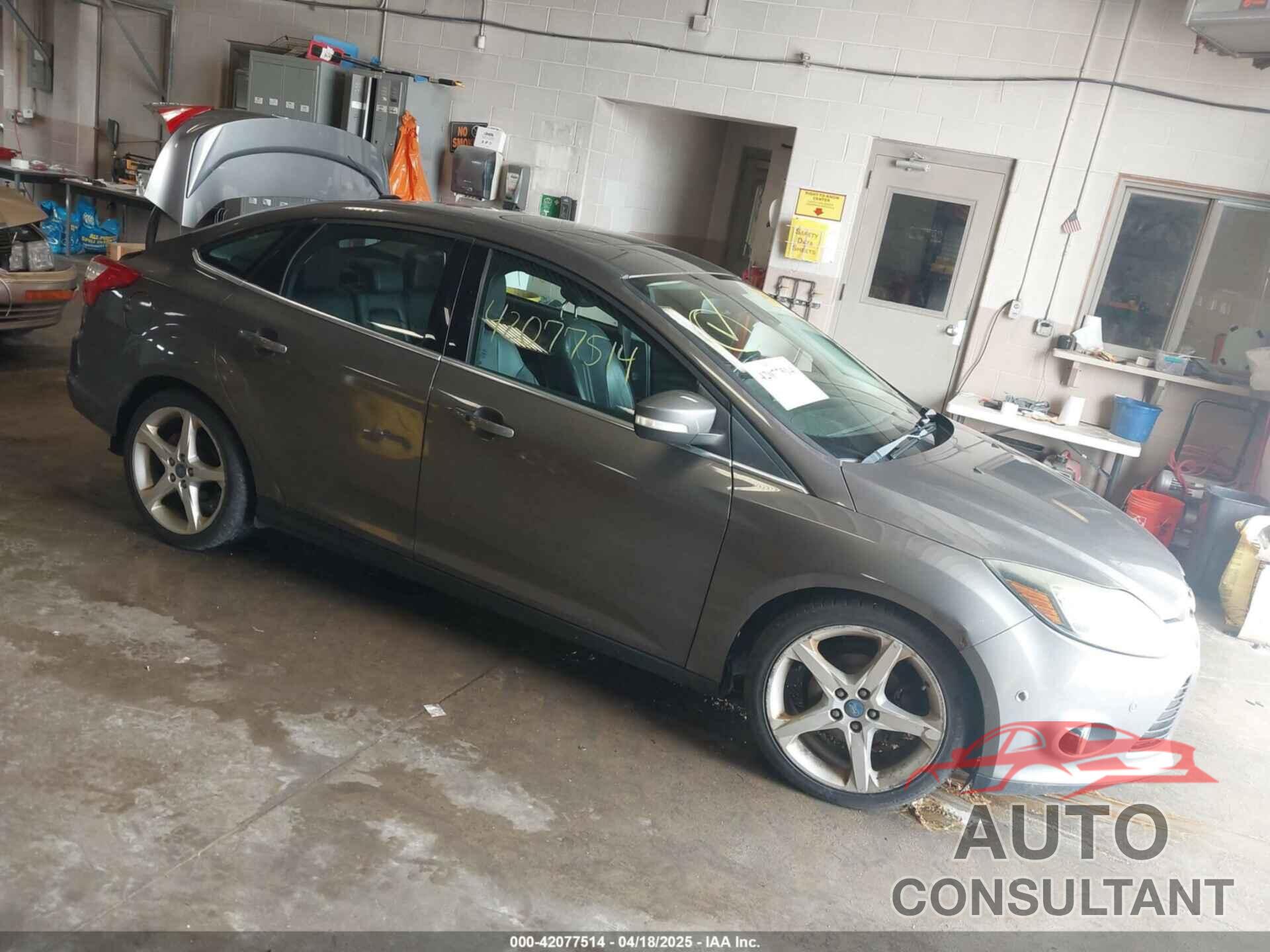 FORD FOCUS 2012 - 1FAHP3J20CL234745