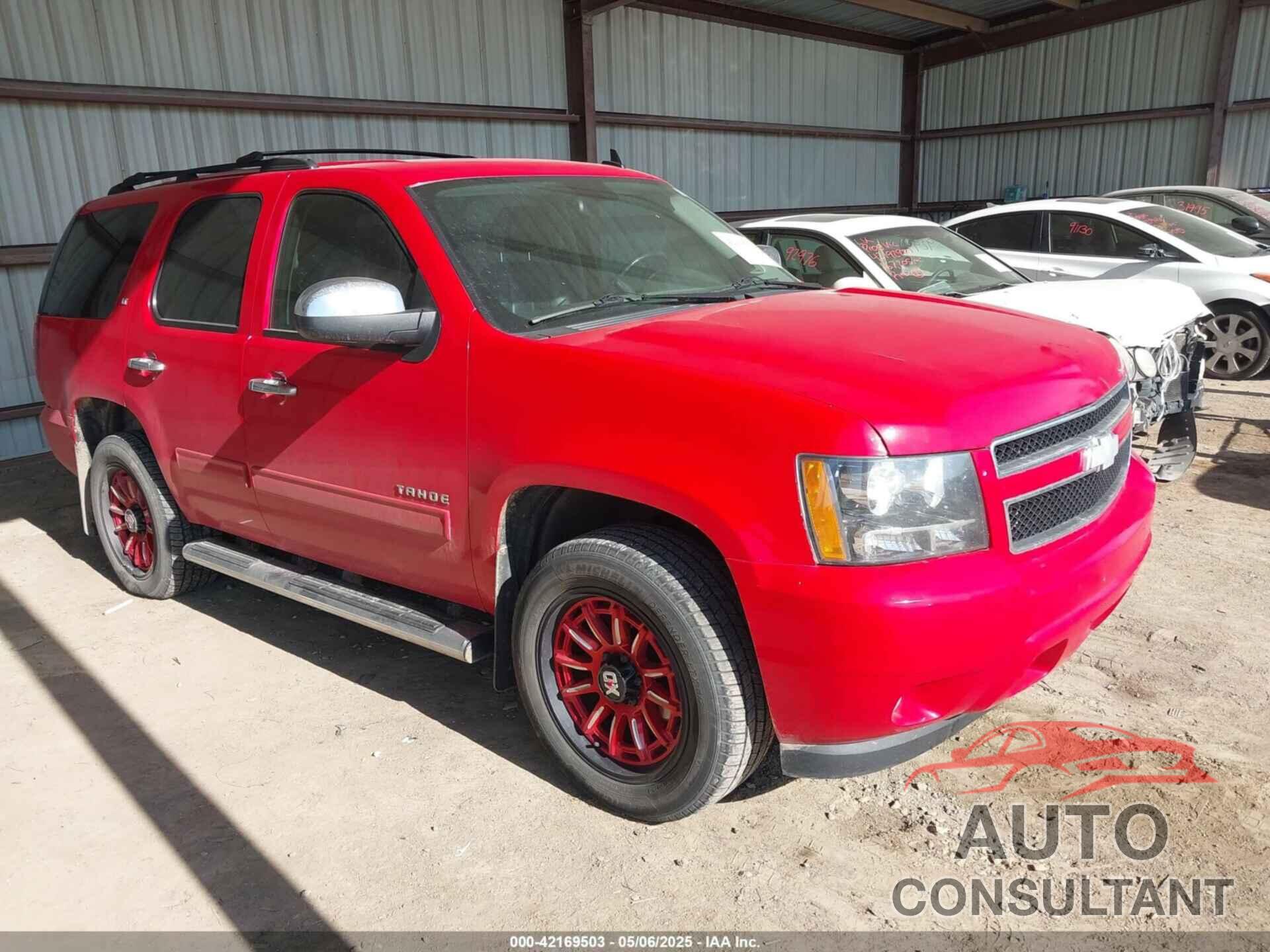 CHEVROLET TAHOE 2013 - 1GNSKBE01DR225513