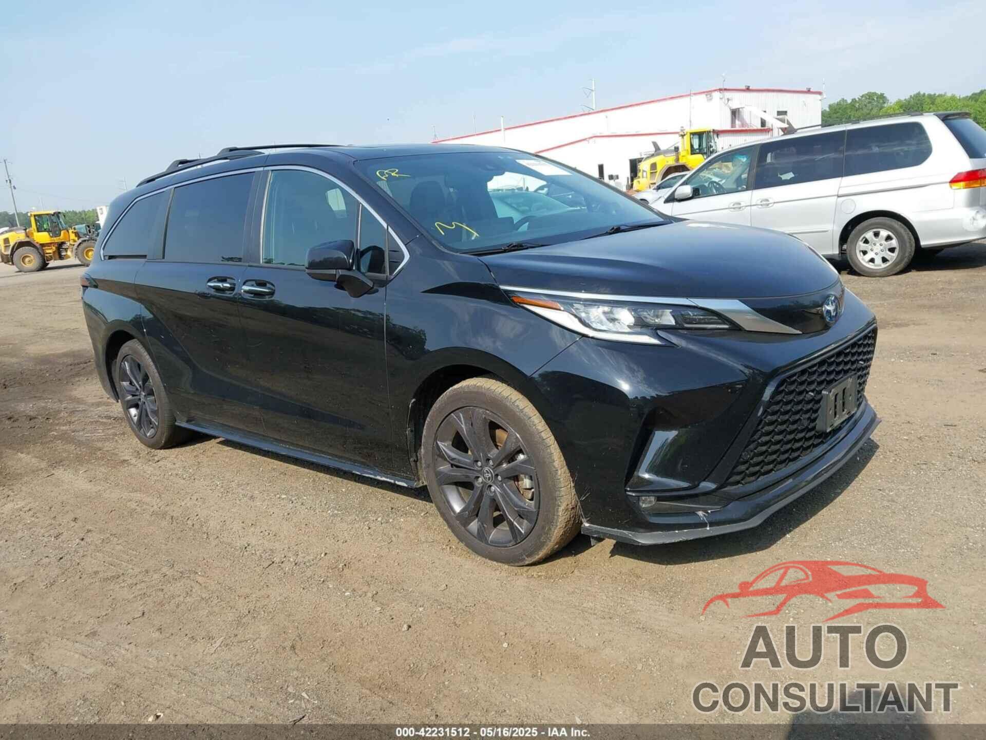 TOYOTA SIENNA 2022 - 5TDDRKEC8NS079069