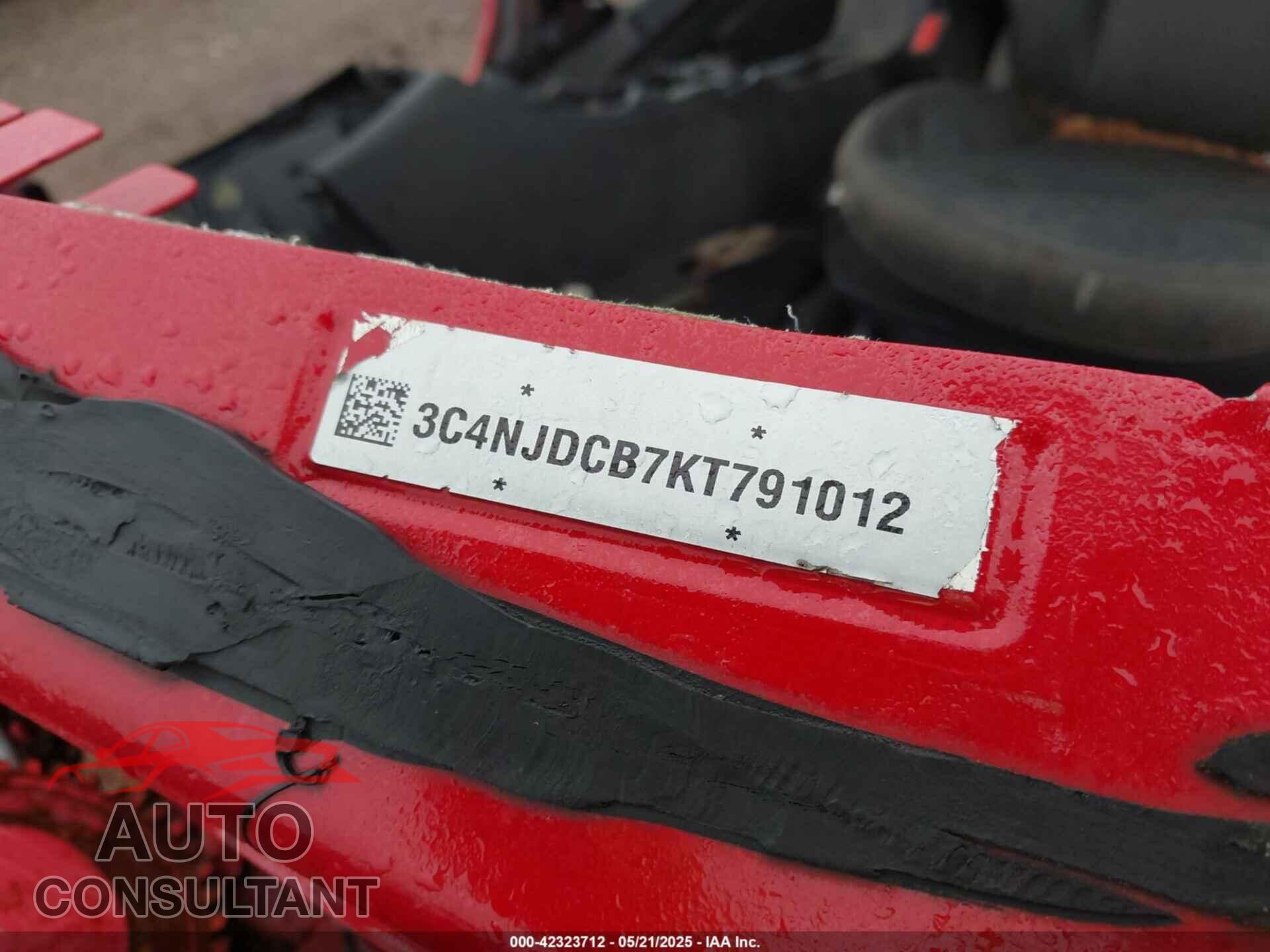 JEEP COMPASS 2019 - 3C4NJDCB7KT791012