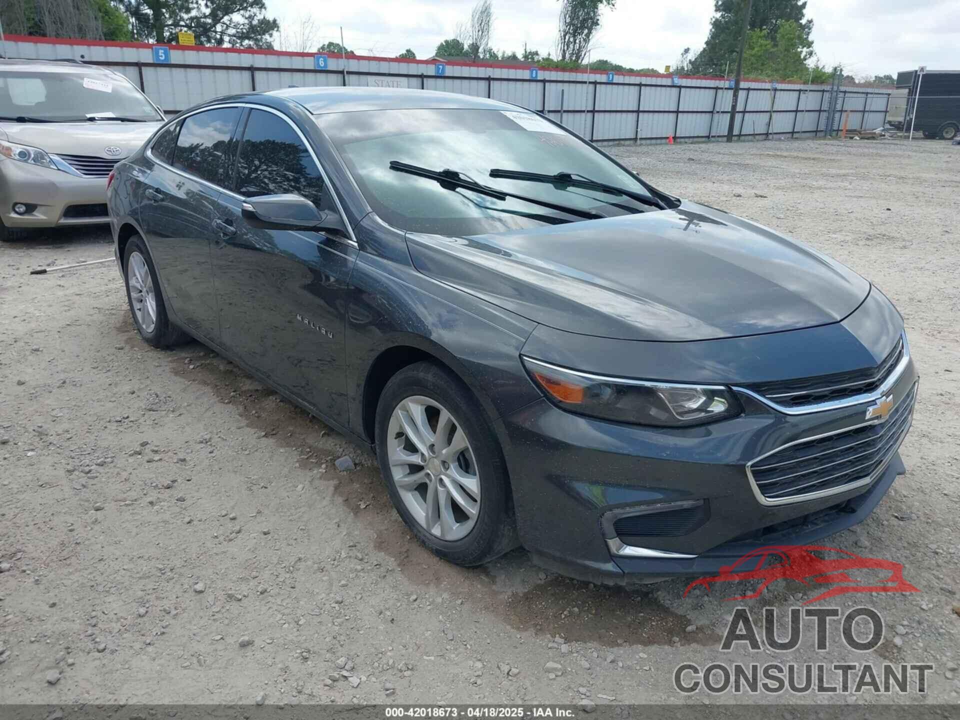 CHEVROLET MALIBU 2017 - 1G1ZE5ST1HF181639