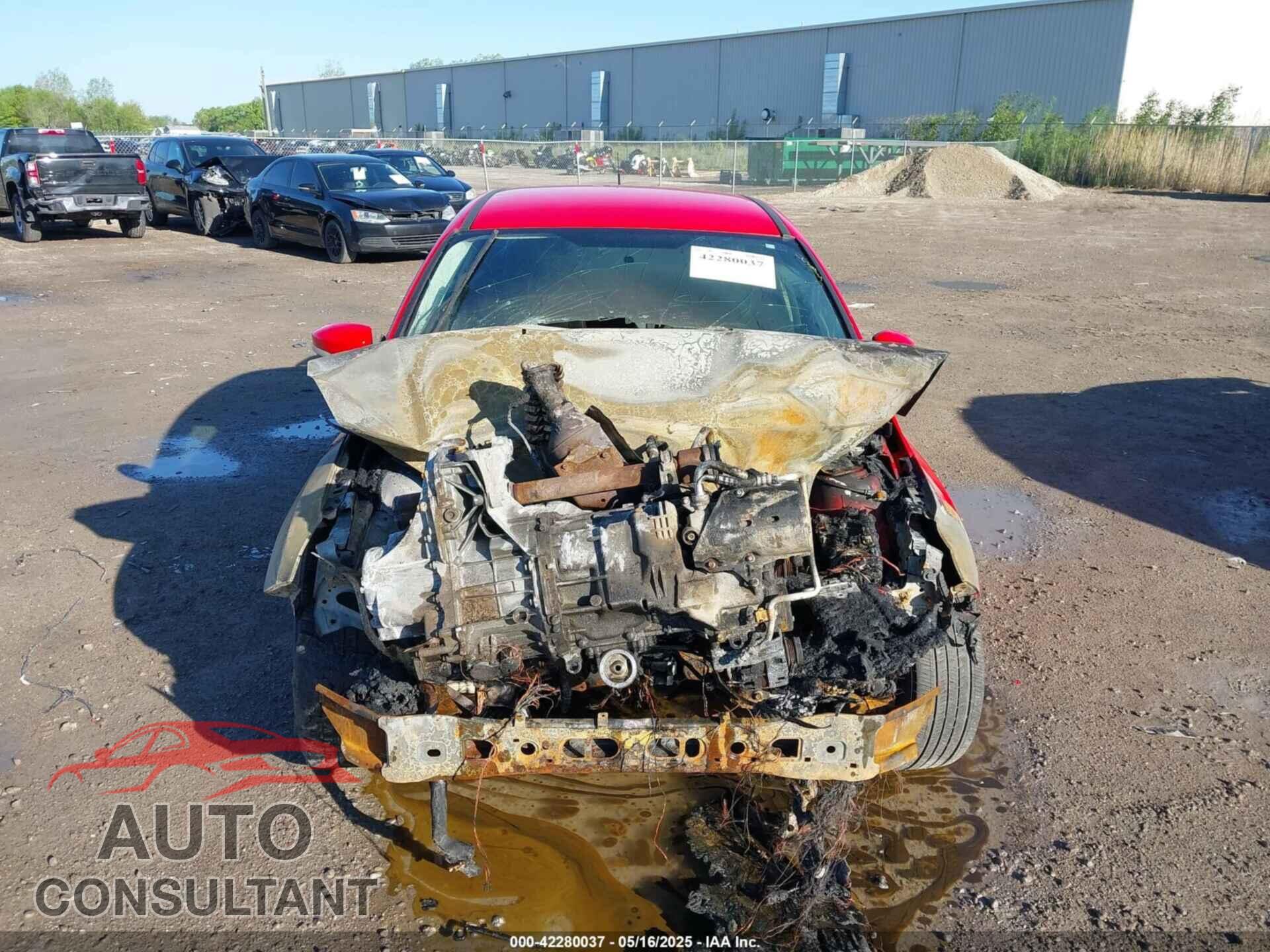 FORD FOCUS 2014 - 1FADP3F2XEL218112