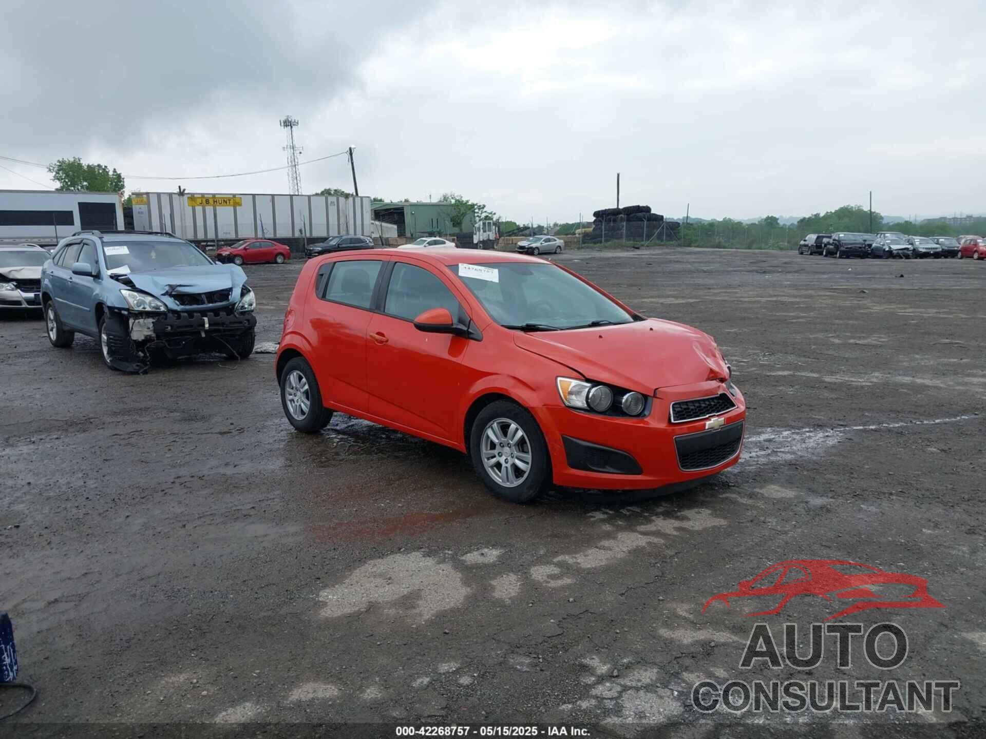 CHEVROLET SONIC 2012 - 1G1JA6SH0C4151207